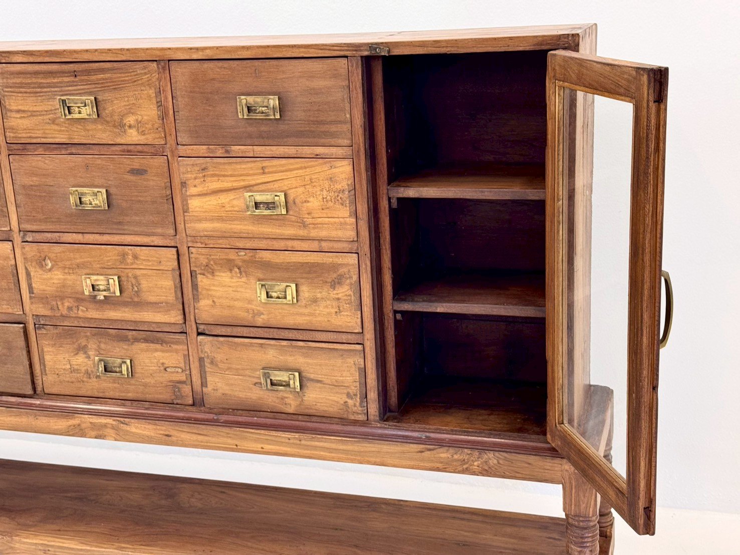 32 drawer cabinet