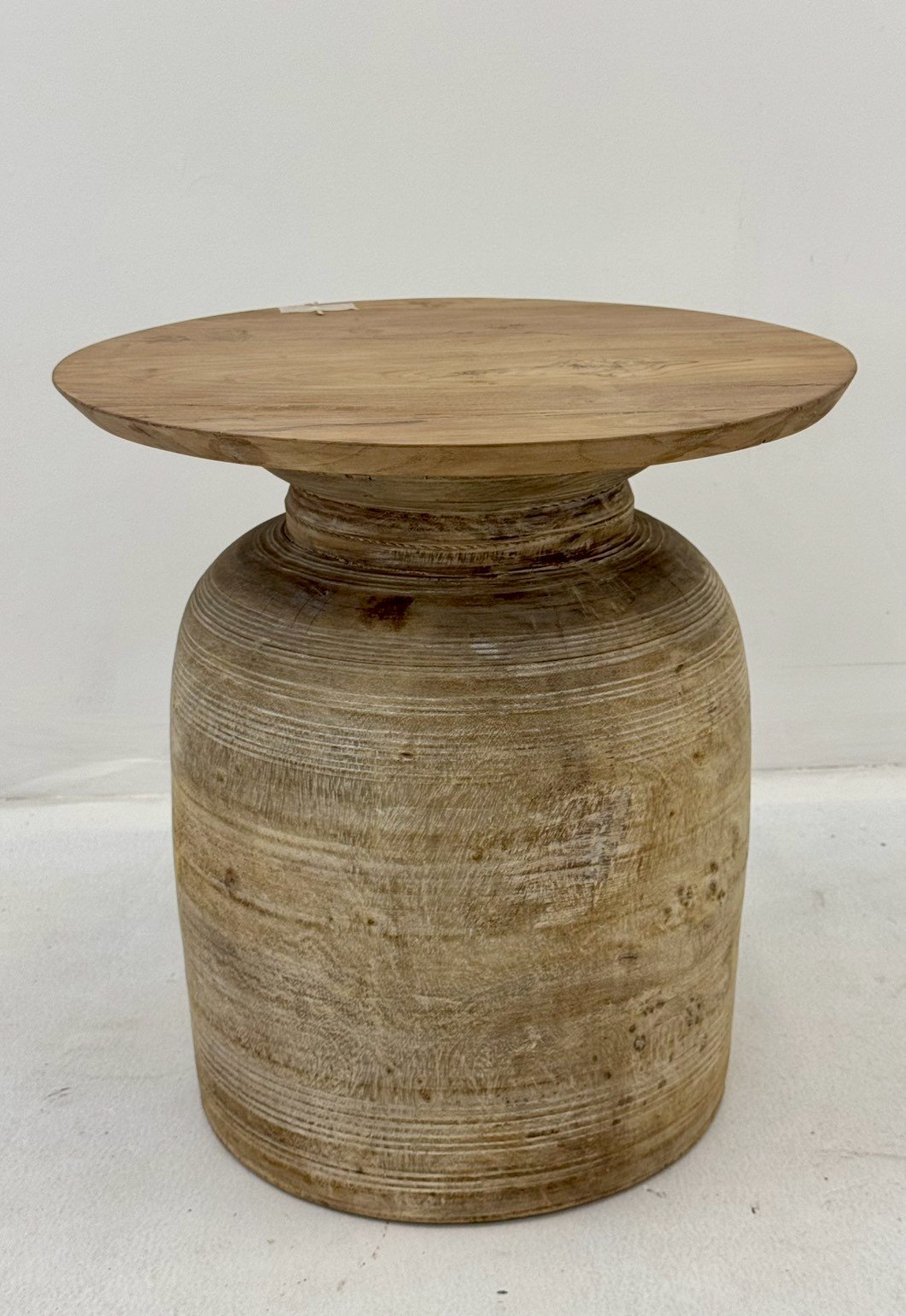 Barrel shape table