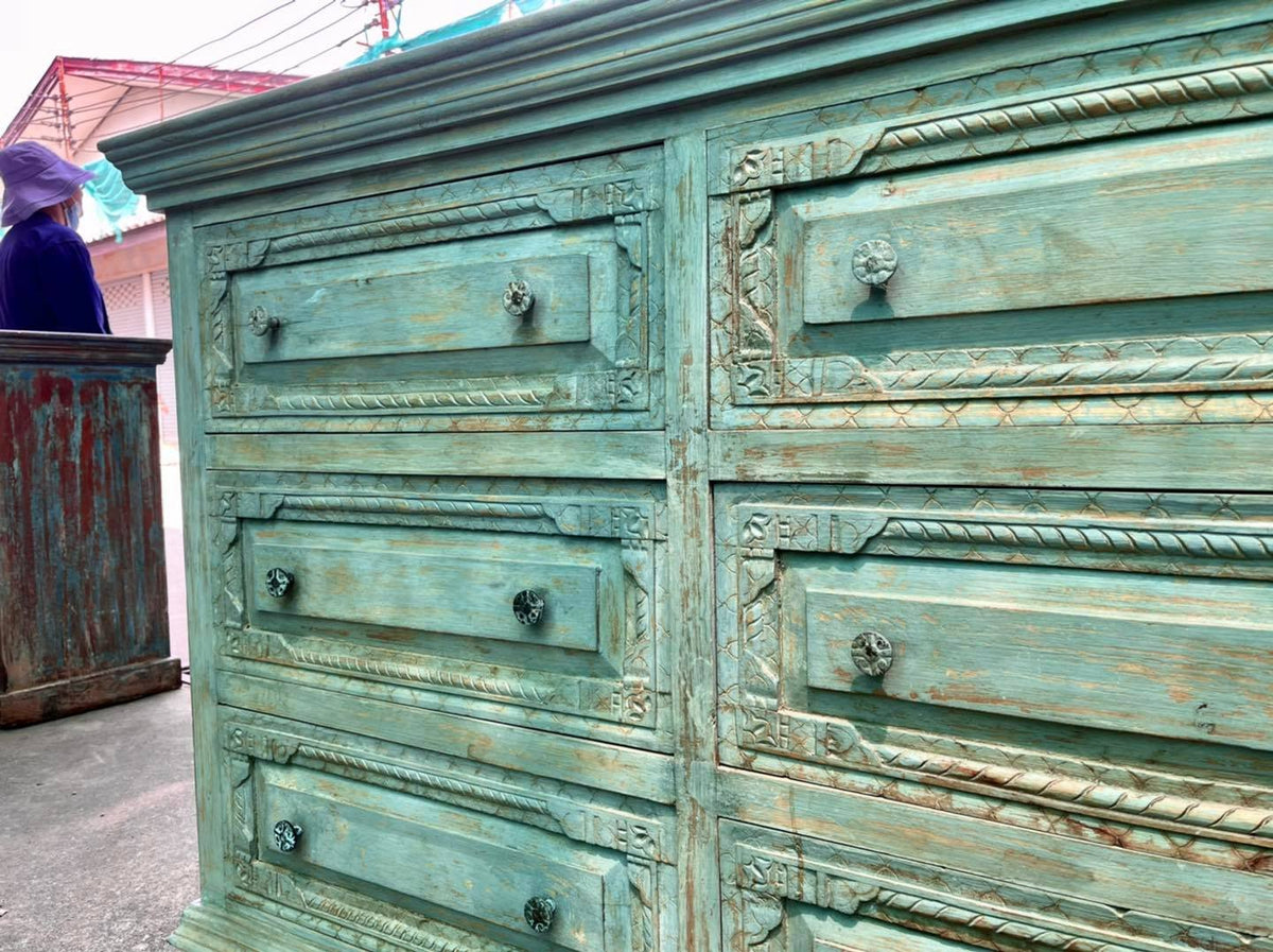  Cabinet with drawers
