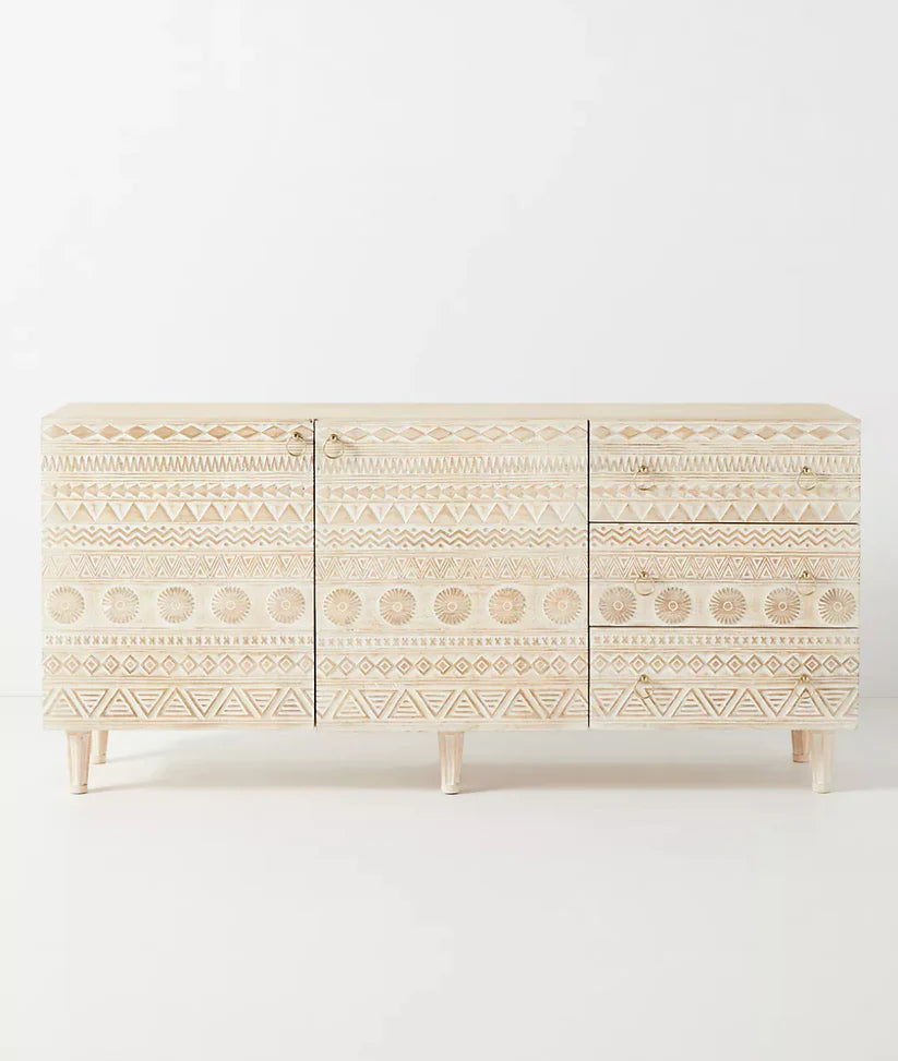 Distress white carvings 