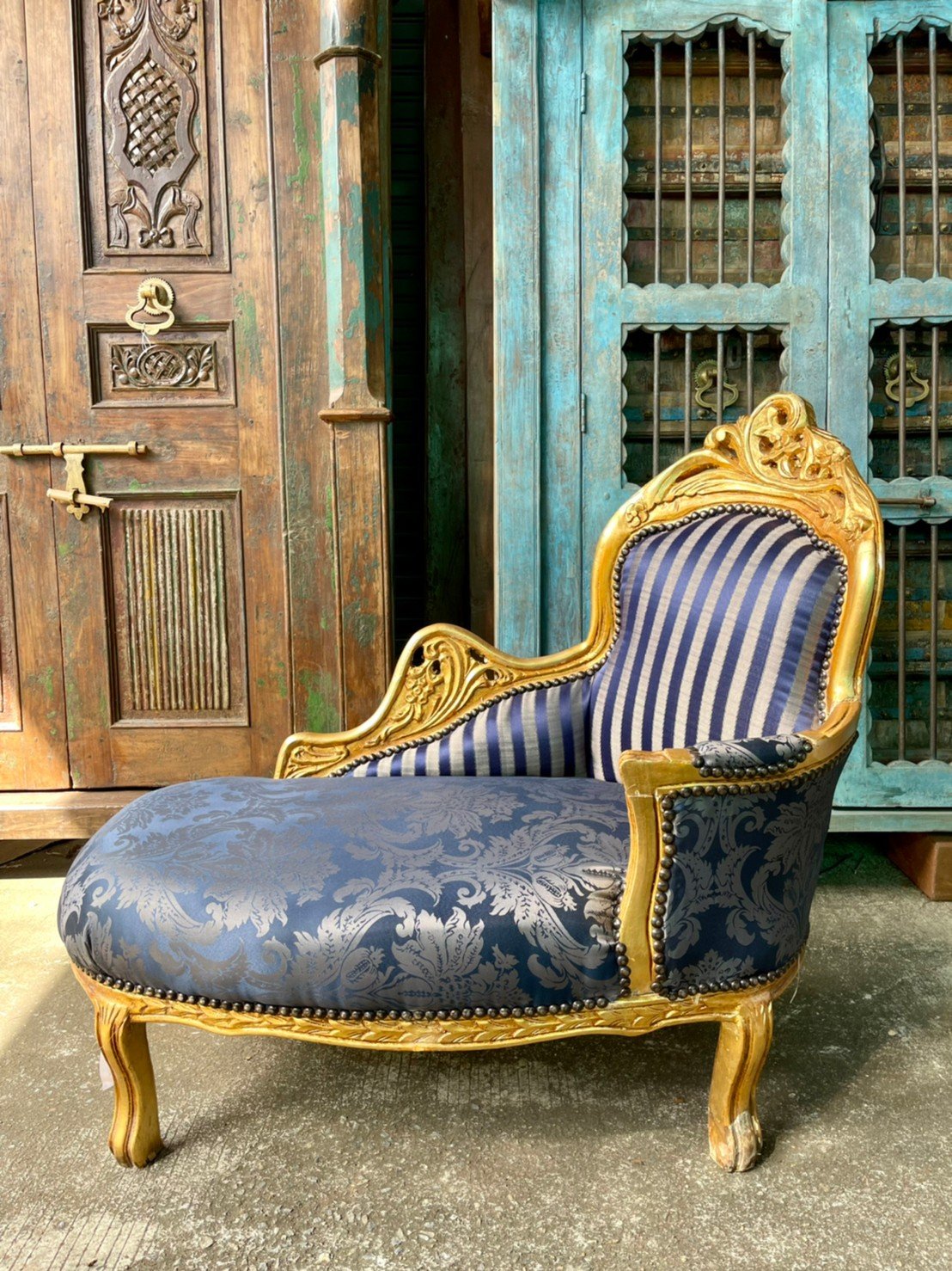 Gold Frame daybed