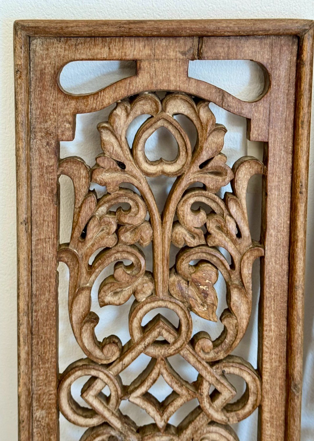 Jali Open Work Carving Panel – Hand-Carved Jali Panel with Floral Lattice & Arched Borders W30 x D3 x H81 cm