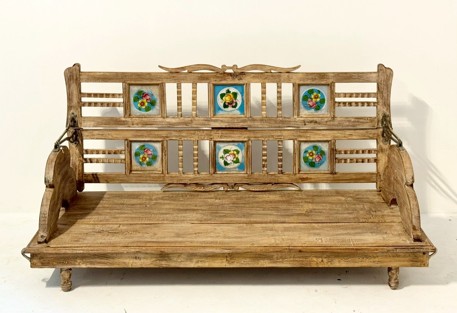 Swing bench