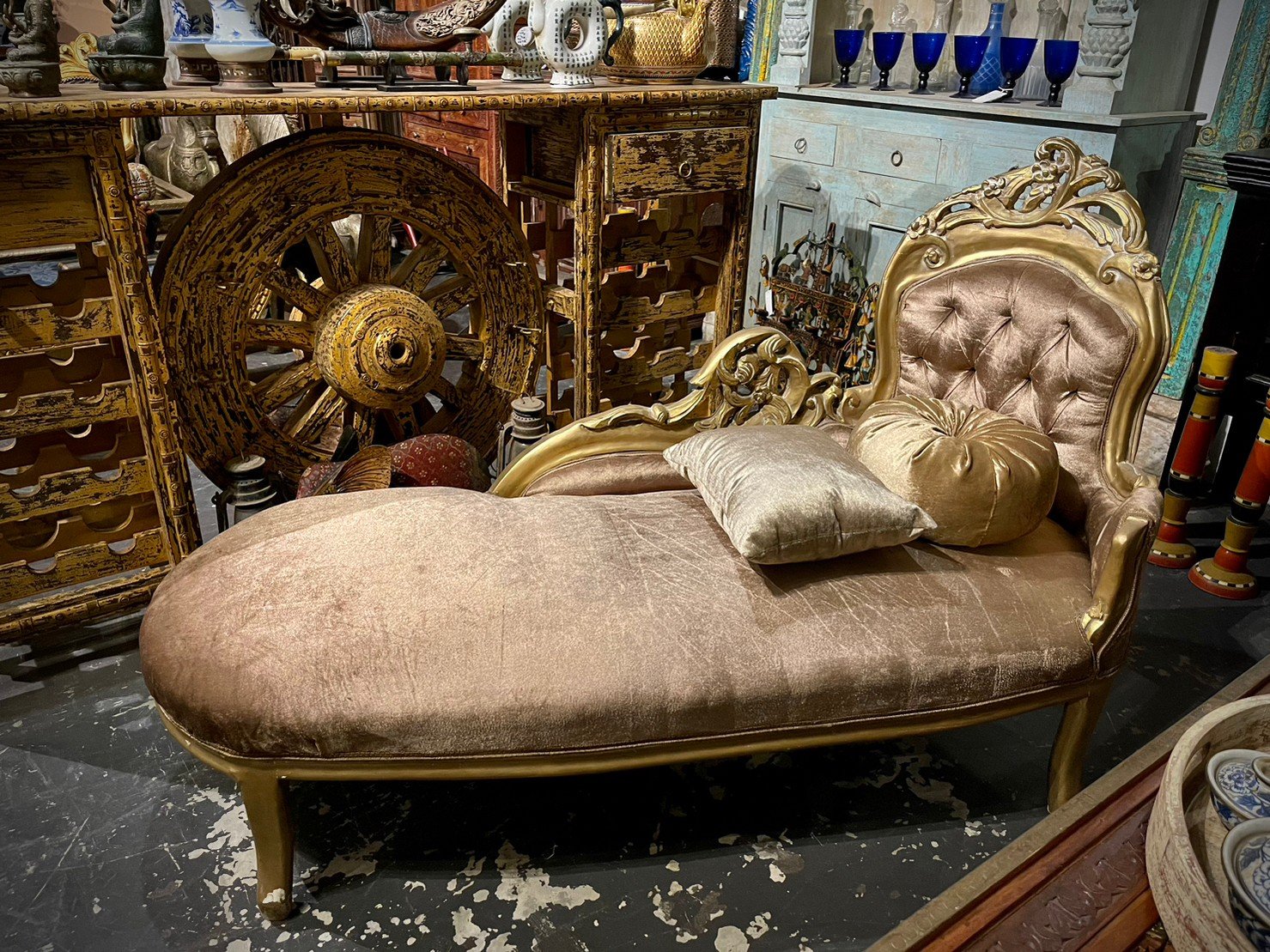 Velvet Day Bed