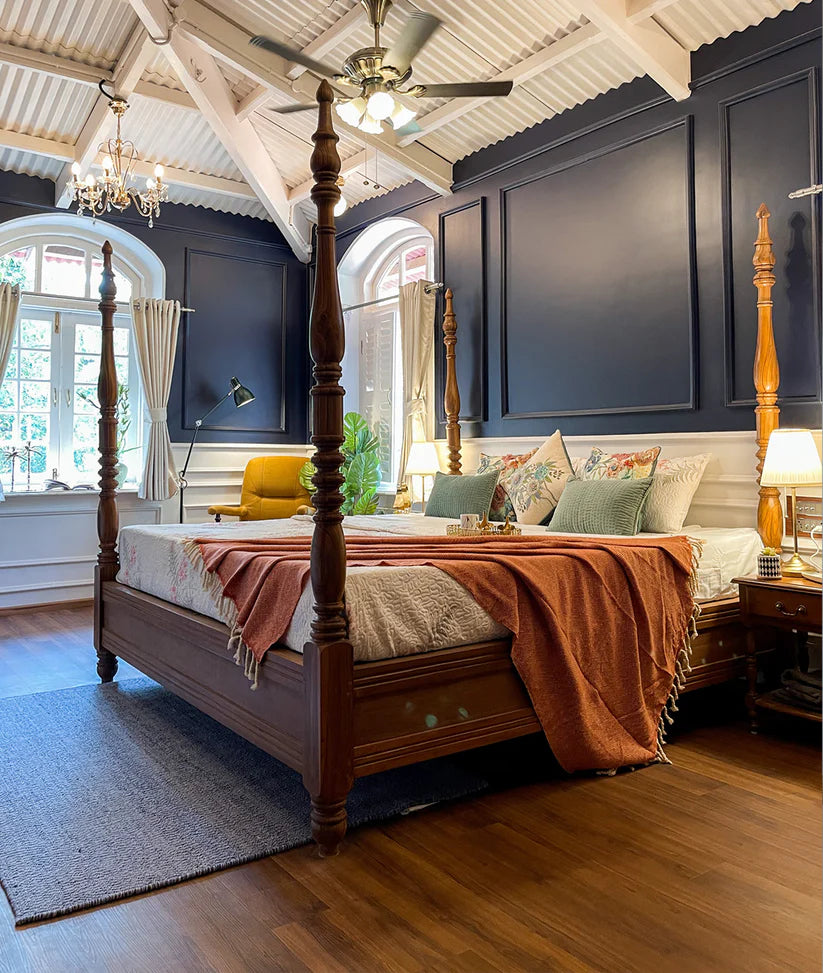 acacia poster beds