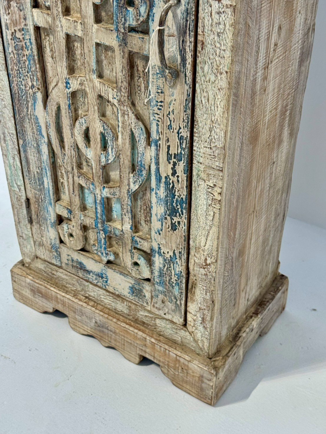 Aged Openwork Carving Cabinet – Distressed Teal Single Door Small Wooden Cabinet W48 x D29 x H108 cm - RIVO HOMES