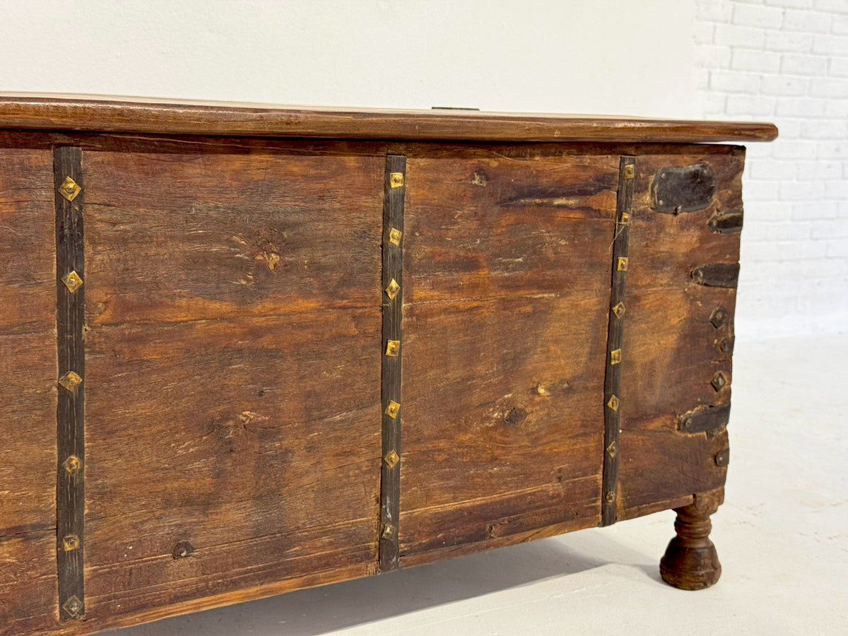 Antique Wooden Box Coffee Table – Wooden Box Coffee Table with Storage W86 x D76 x H47 cm - RIVO HOMES