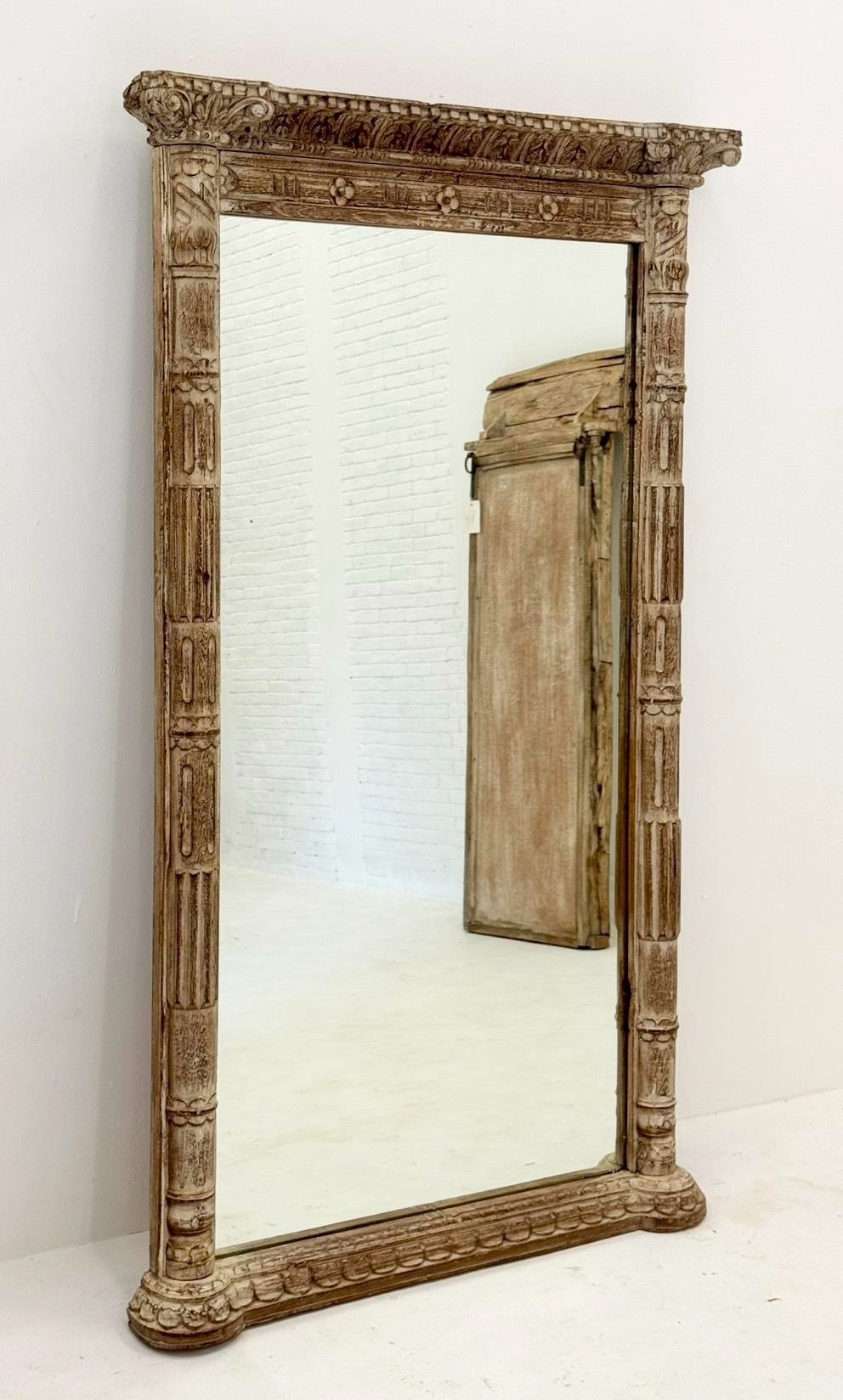 antique style mirrors