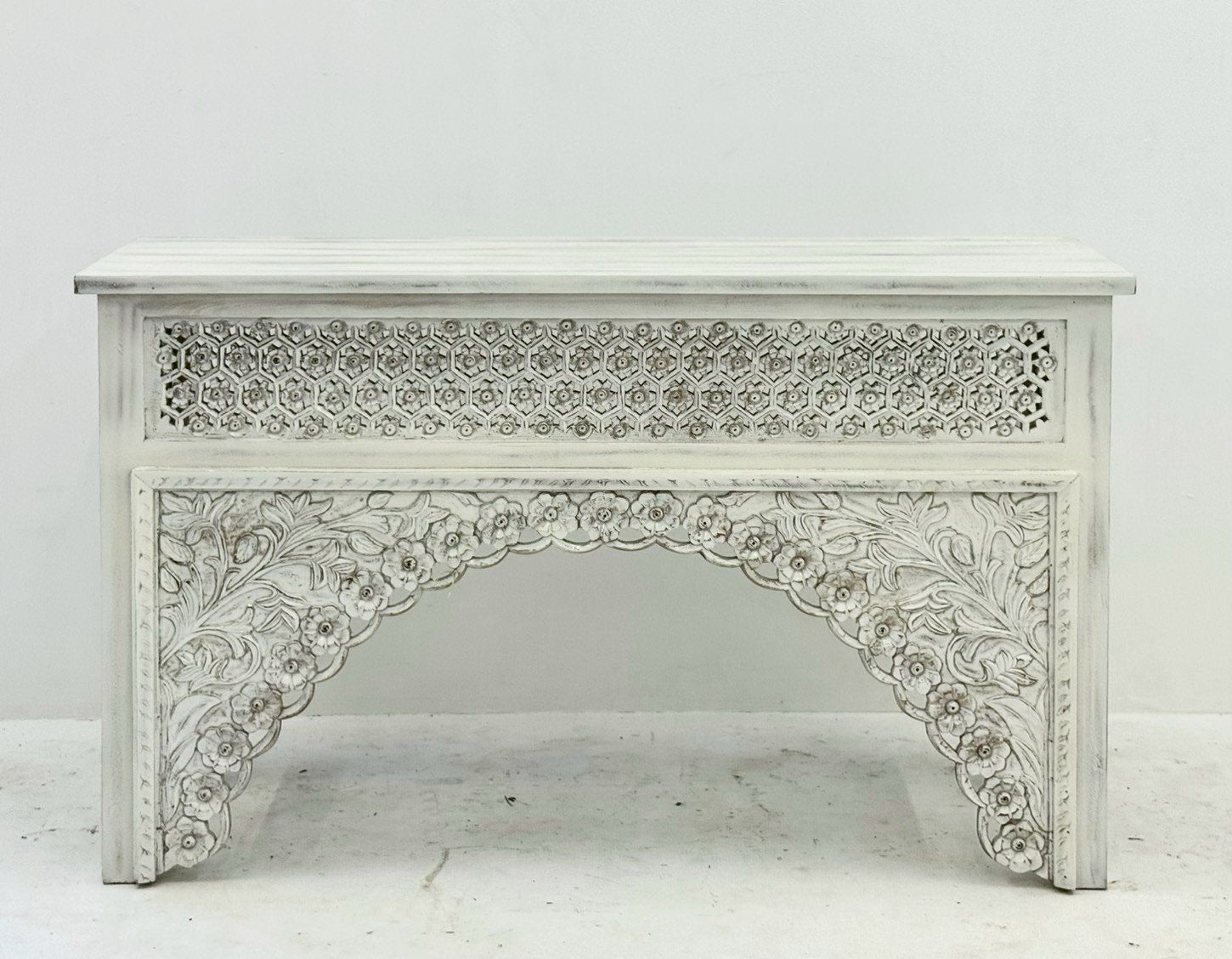 Arch Carved Console – Decorative Console Table with Arched Base and Floral Carvings W150 x D40 x H92 cm - RIVO HOMES