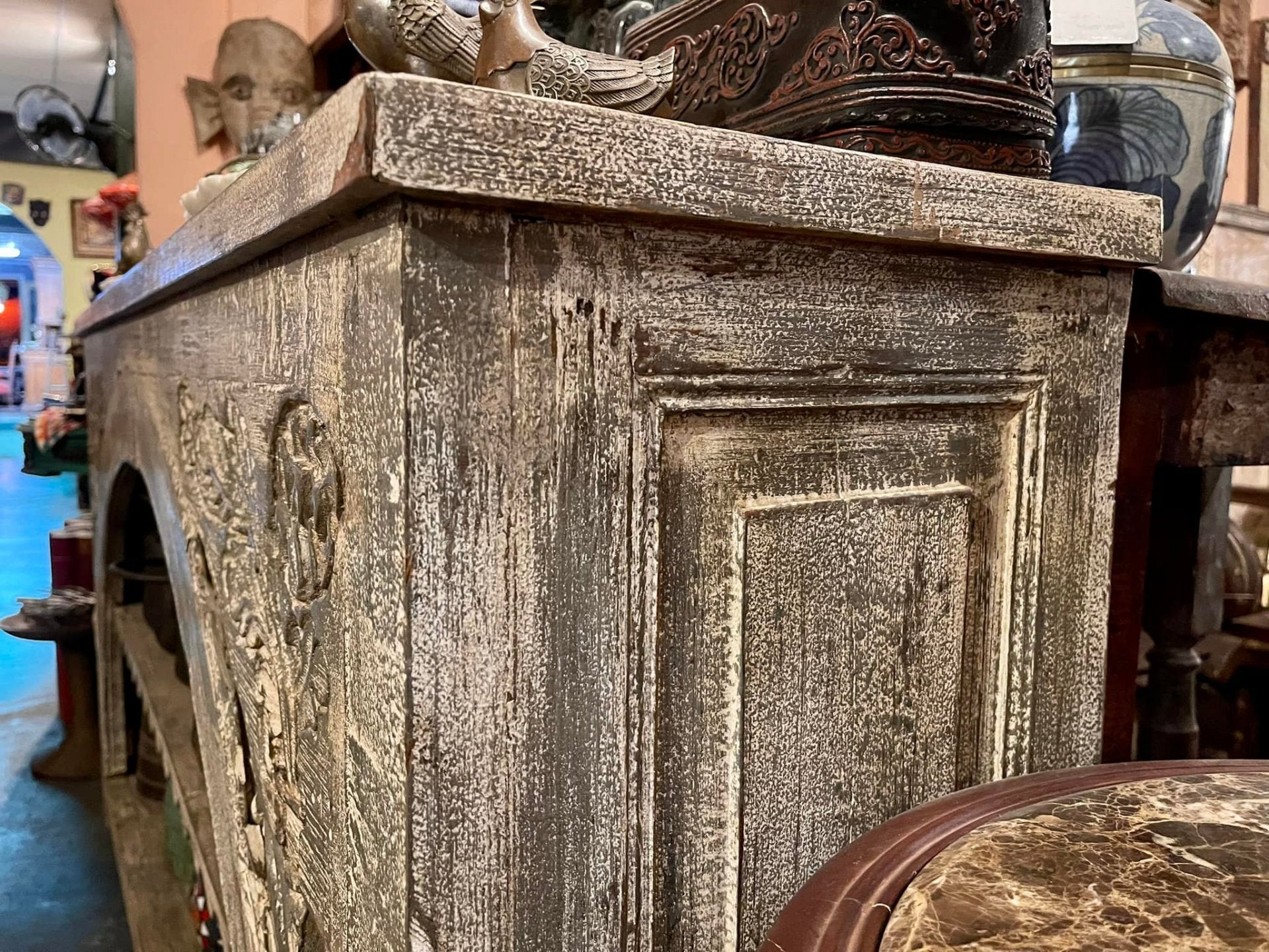 archway display console