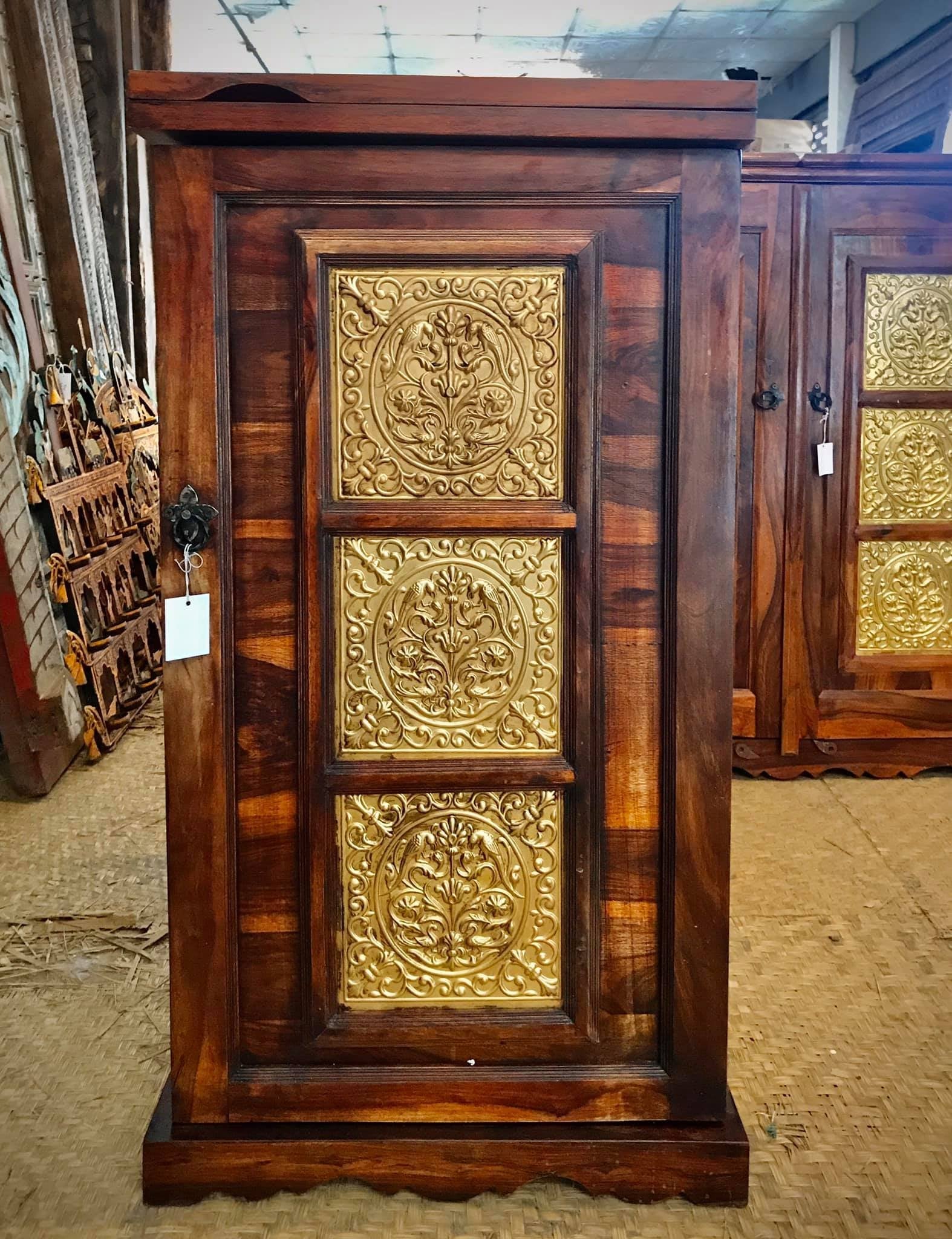 Bar Wine Cabinet – Wooden Bar Cabinet with Fold-Out Top and Brass Panels W54 x D49 x H102 cm - RIVO HOMES