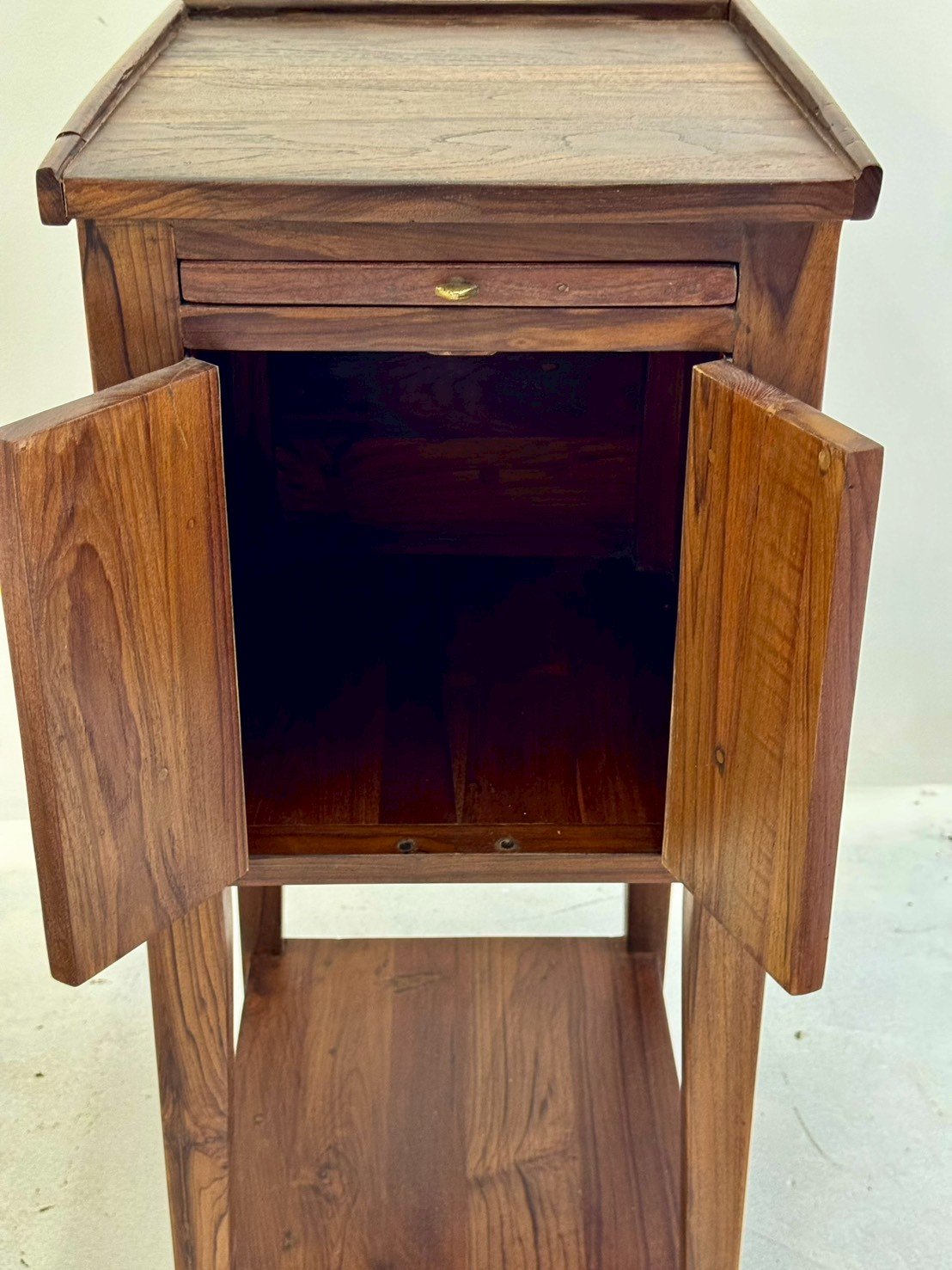 bedside table