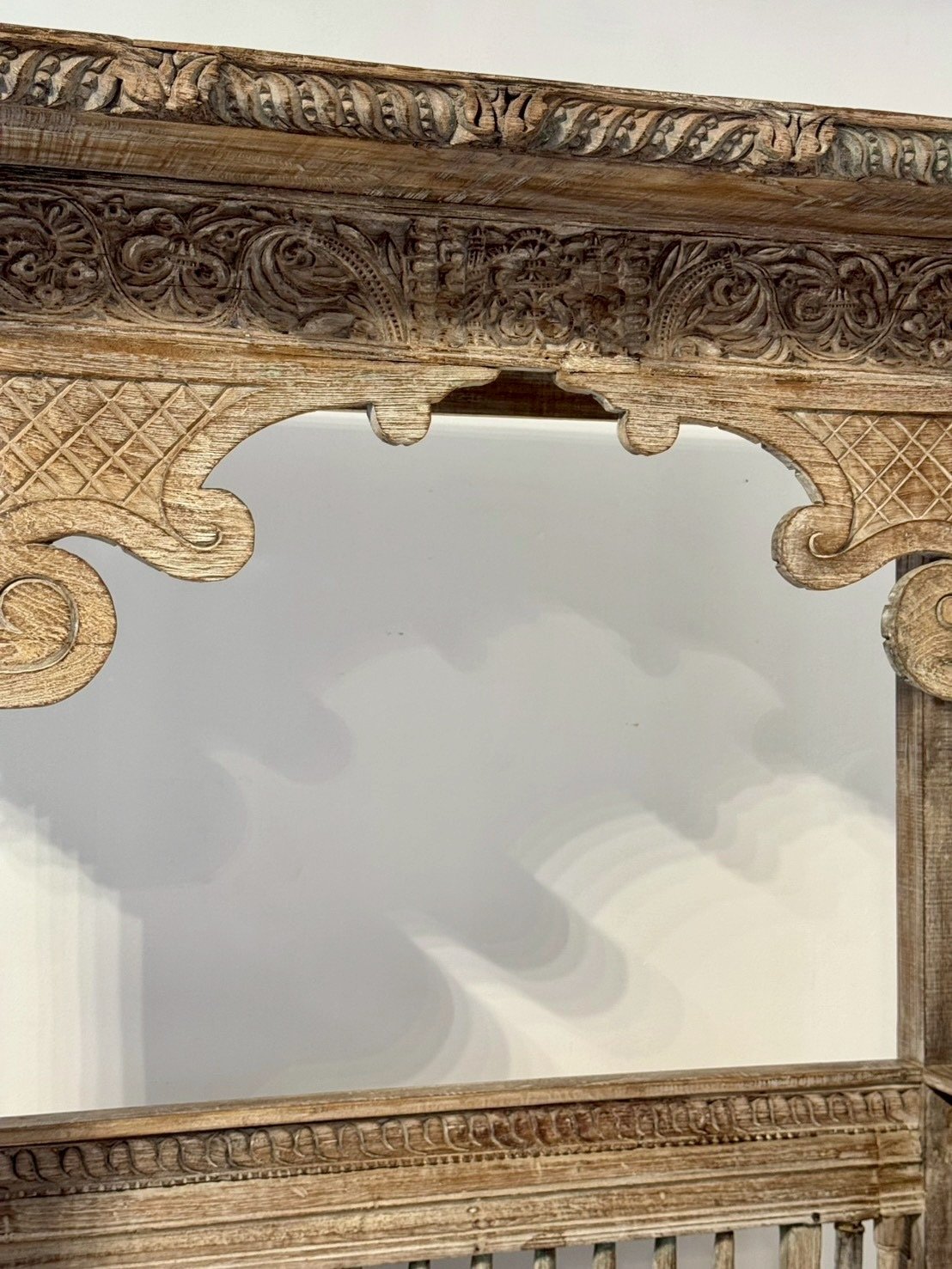 Canopy Carved Bench – High Roof Bench with Traditional Indian Design W179 x D73 x H210 cm - RIVO HOMES