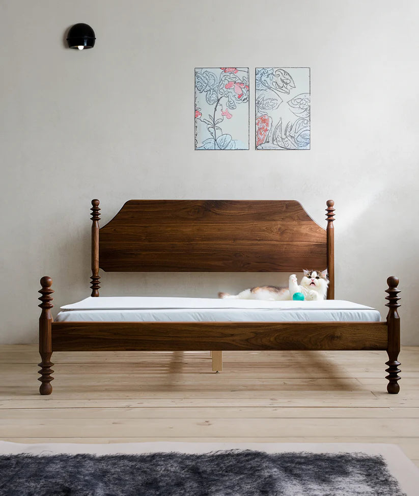 carved legs king bed