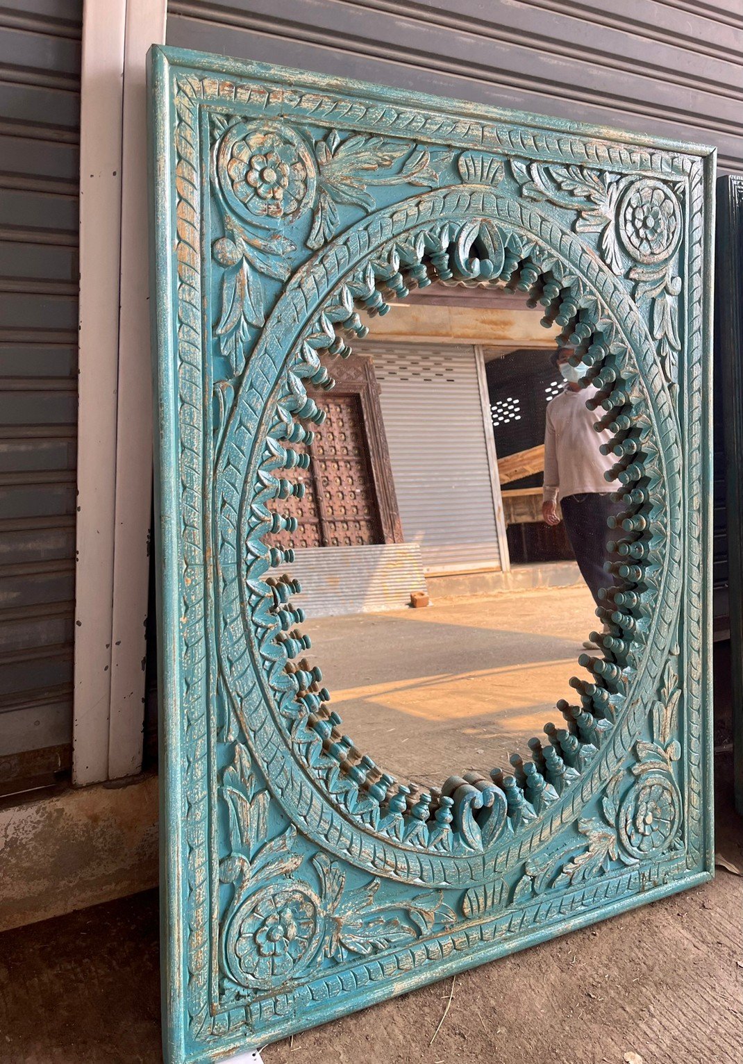 carved mirrors frames