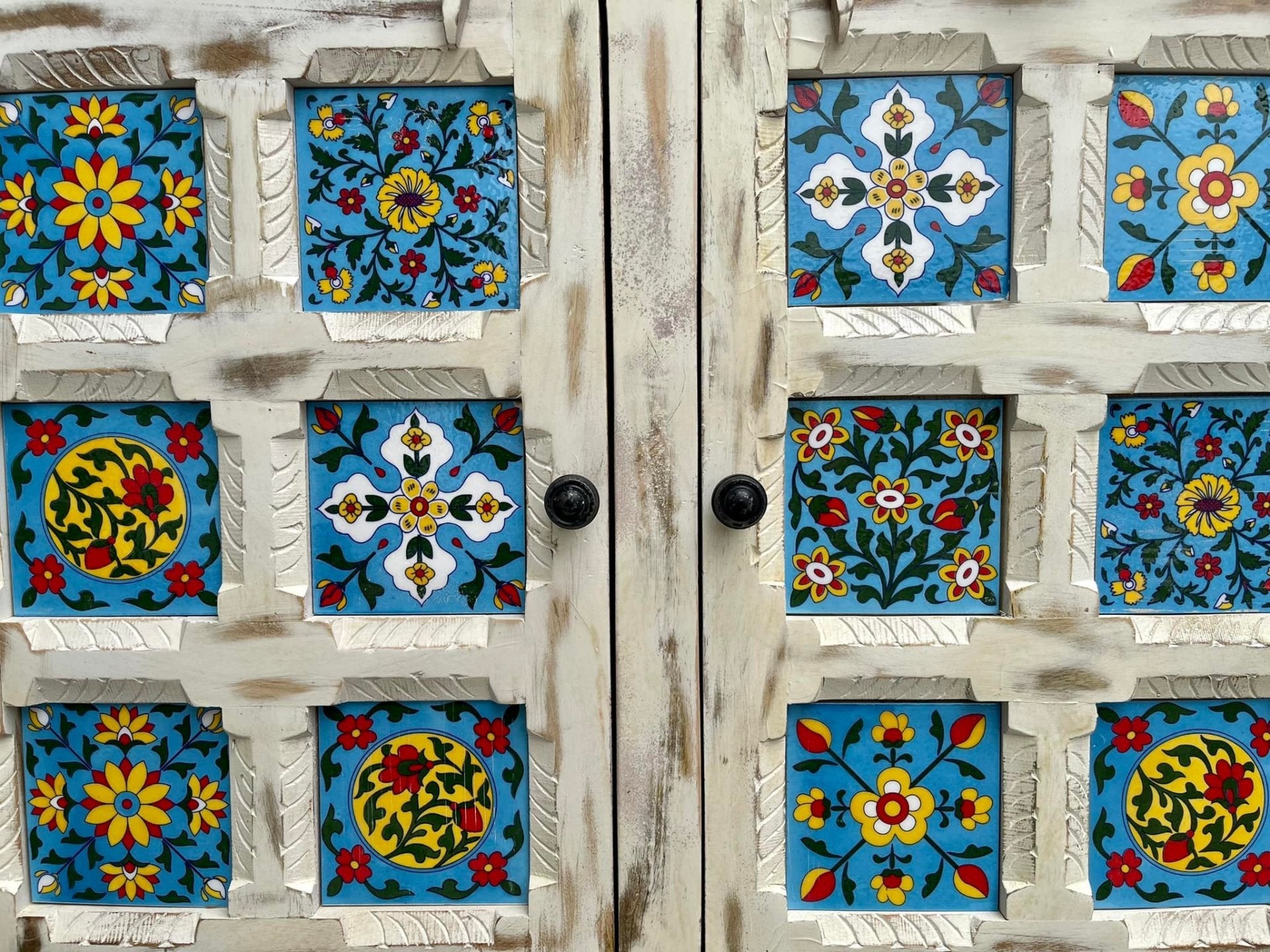 Ceramic Tiles Inlaid Sideboard – Wooden White Sideboard with Vintage Floral Tiles W150 x D40 x H93 cm. - RIVO HOMES
