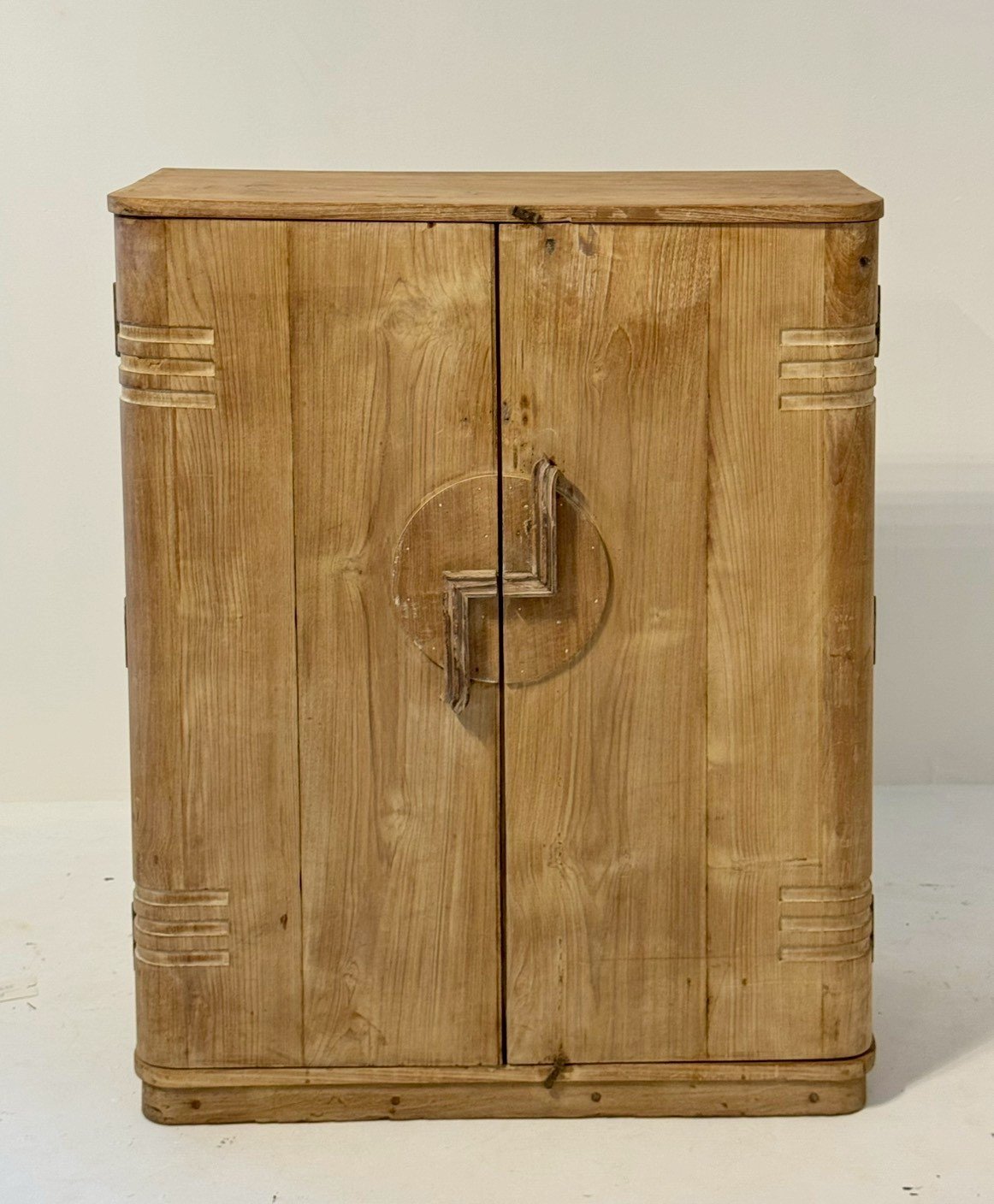 Chambery Antique Wooden Cabinet – Wooden Door Cabinet with Traditional Latch W92 x D41 x H114 cm - RIVO HOMES