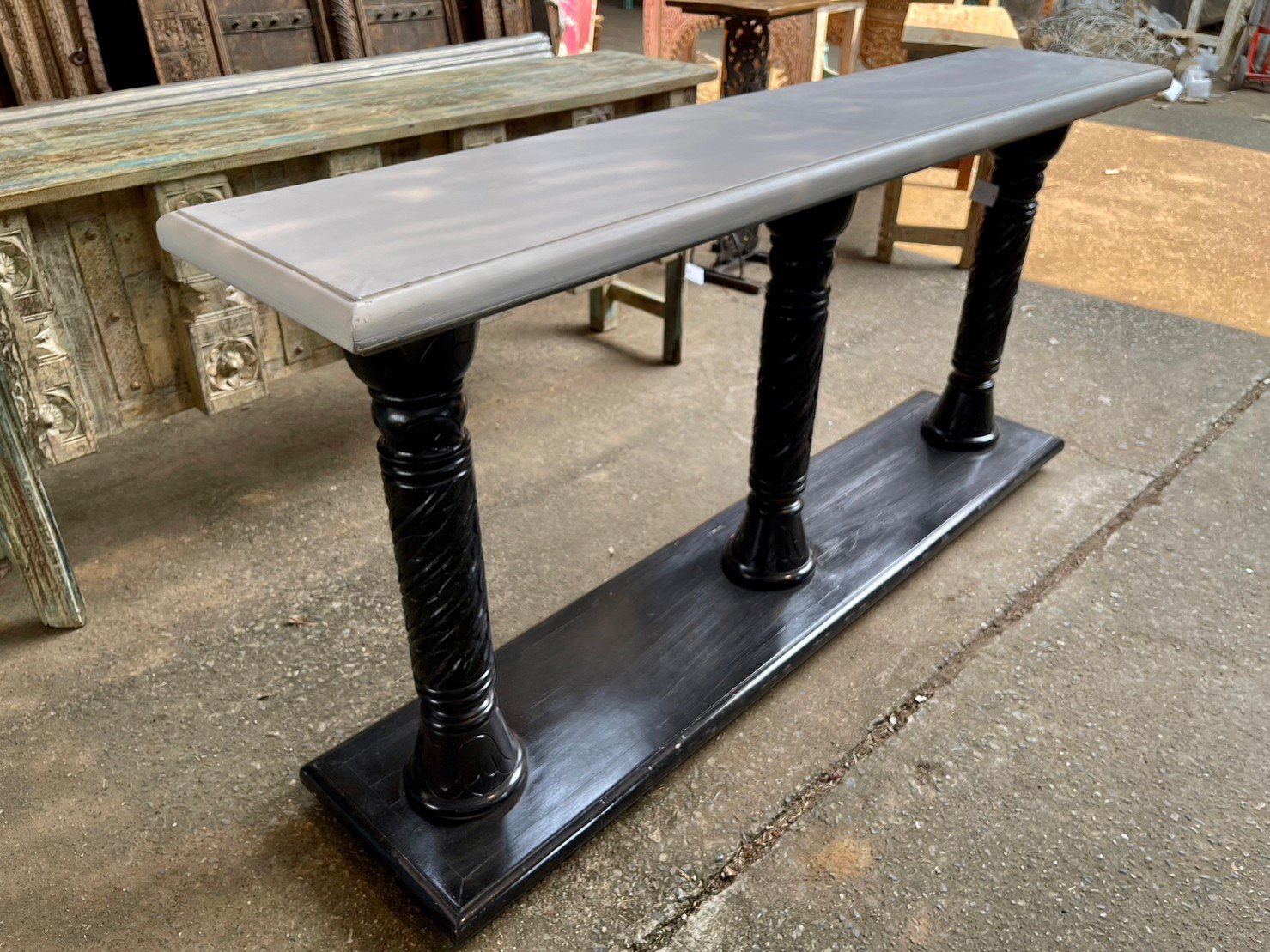 Column Legged Console Table – Black Base Console Table with Roman-Style Pillars W178 x D38 x H89 cm - RIVO HOMES