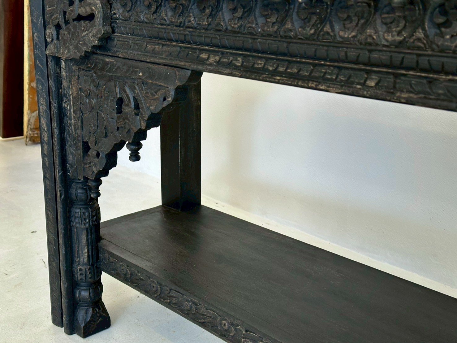 console table