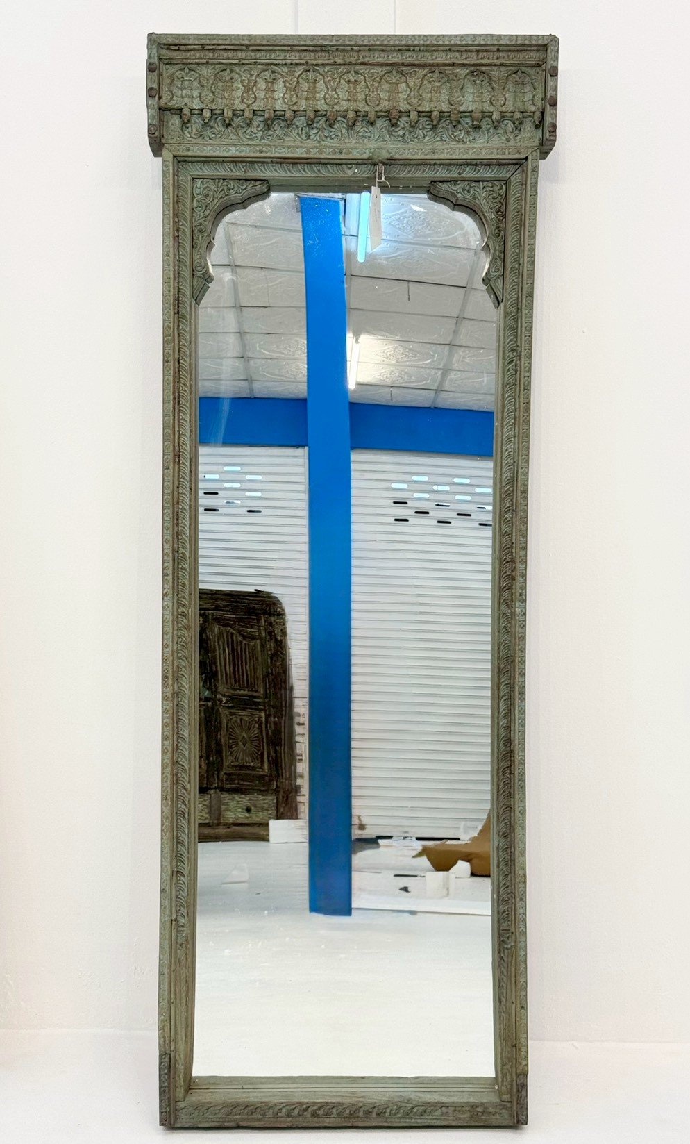 Crown Tall Mirror – Grand Full-Length Tall Mirror with Carved Crown and Weathered Frame W74 x D16 x H202 cm - RIVO HOMES