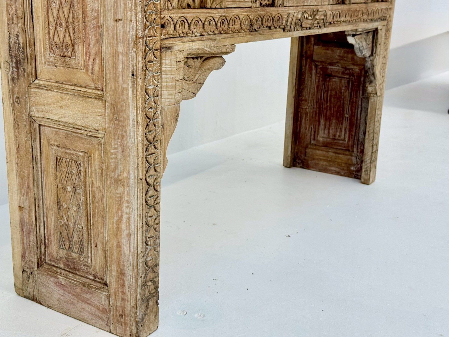 decorative console table