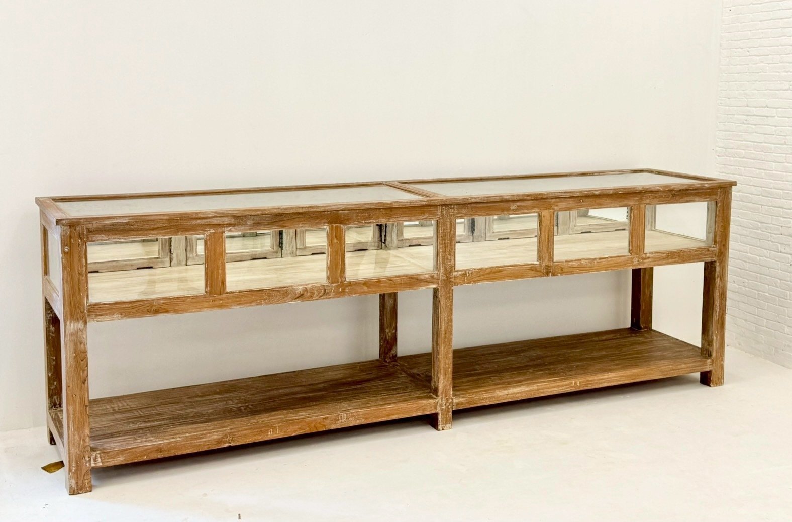 Display Glass Table – Extra-Long Jewelry Display Table with Rustic Wood Frame W307 x D65 x H99 cm - RIVO HOMES