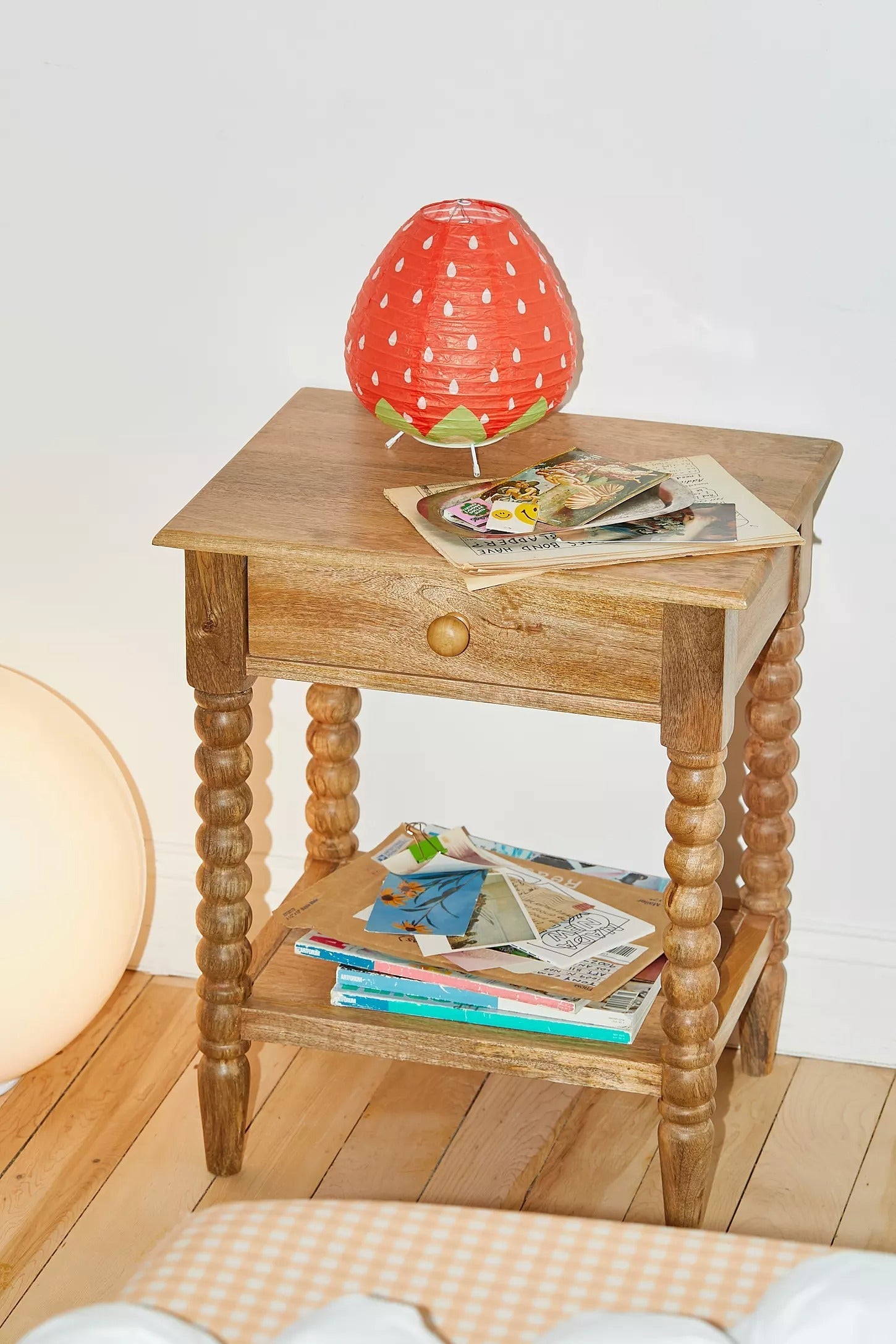 Nigel Nightstand