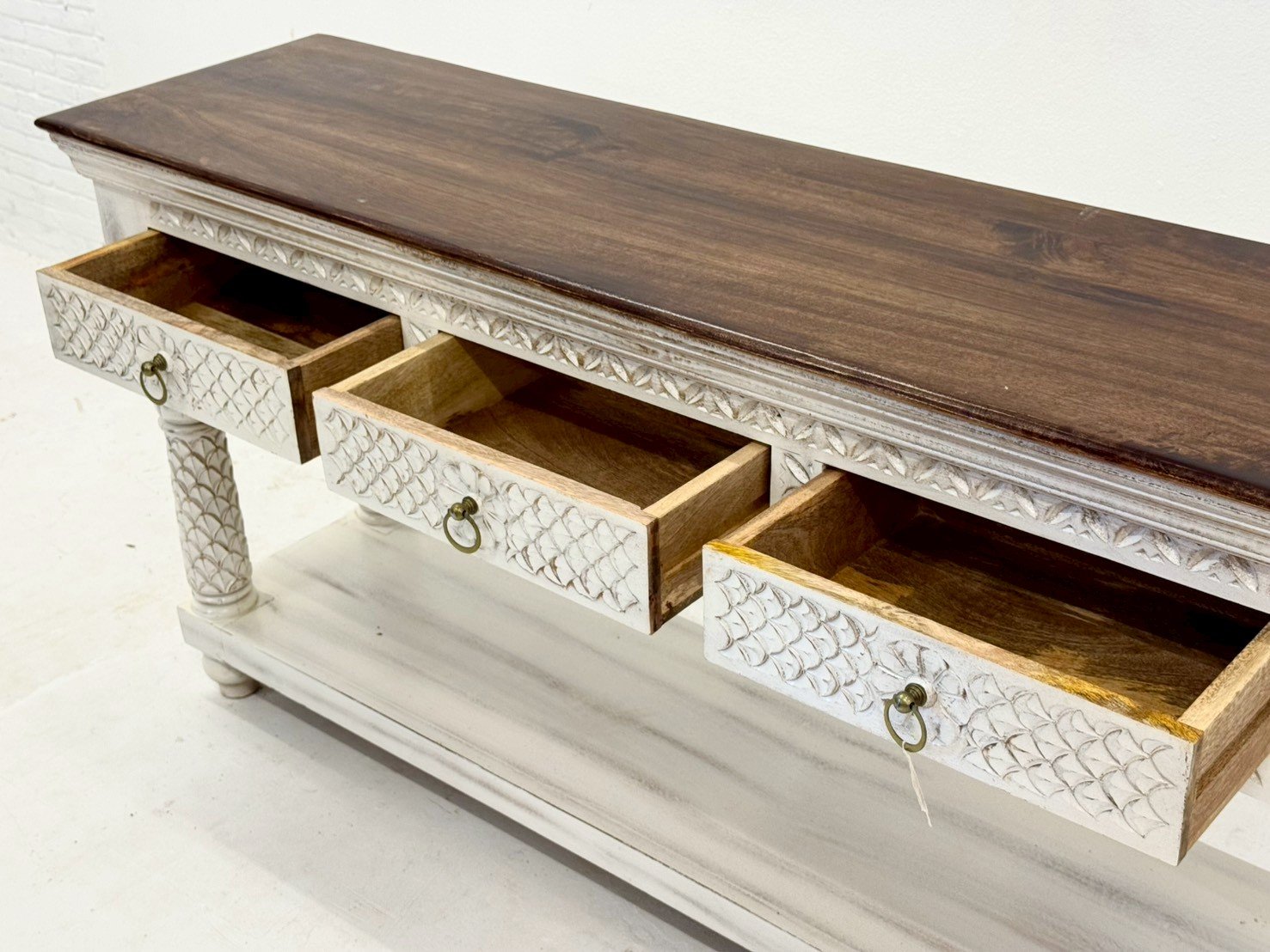 Dual Tone Console Table – White Console Table with Dark Wood Top and Lattice Drawers W150 x D40 x H75 cm - RIVO HOMES