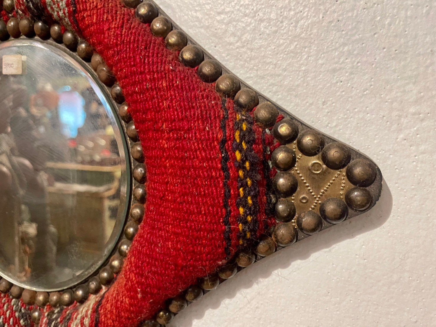 eye shaped mirror