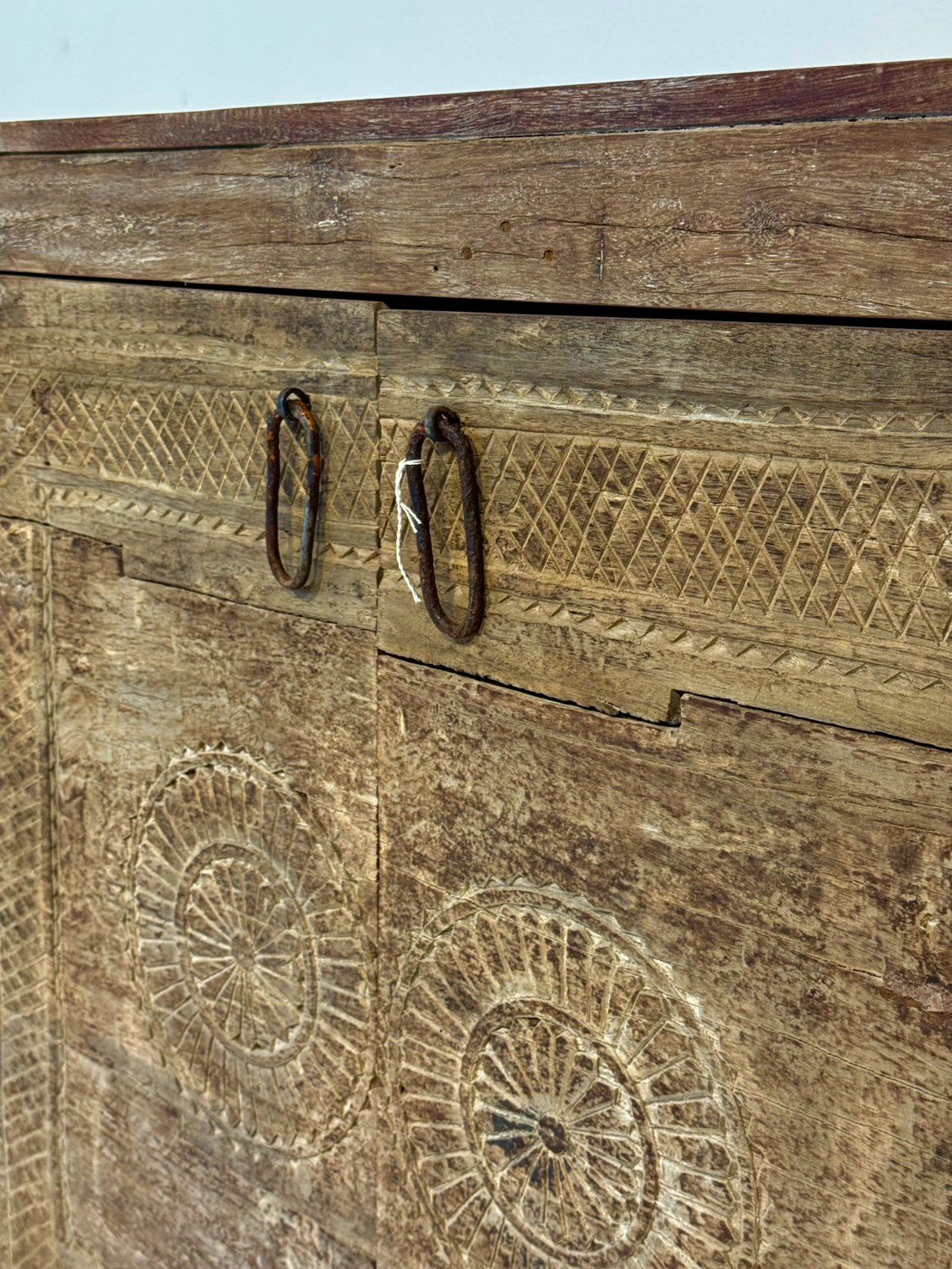 Faded Carved Doors Cabinet – Carved Storage Cabinet W102 x D41 x H98 cm - RIVO HOMES