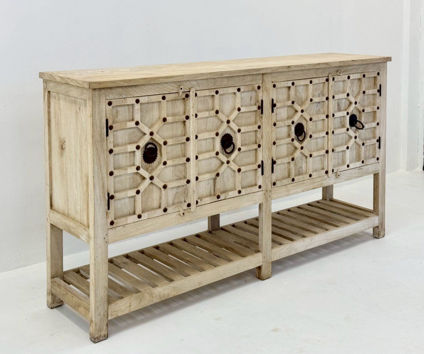 Havelor Sideboard – Rustic Wooden Sideboard with Lattice Front and Open Bottom ShelfW183 x D43 x H101 cm - RIVO HOMES