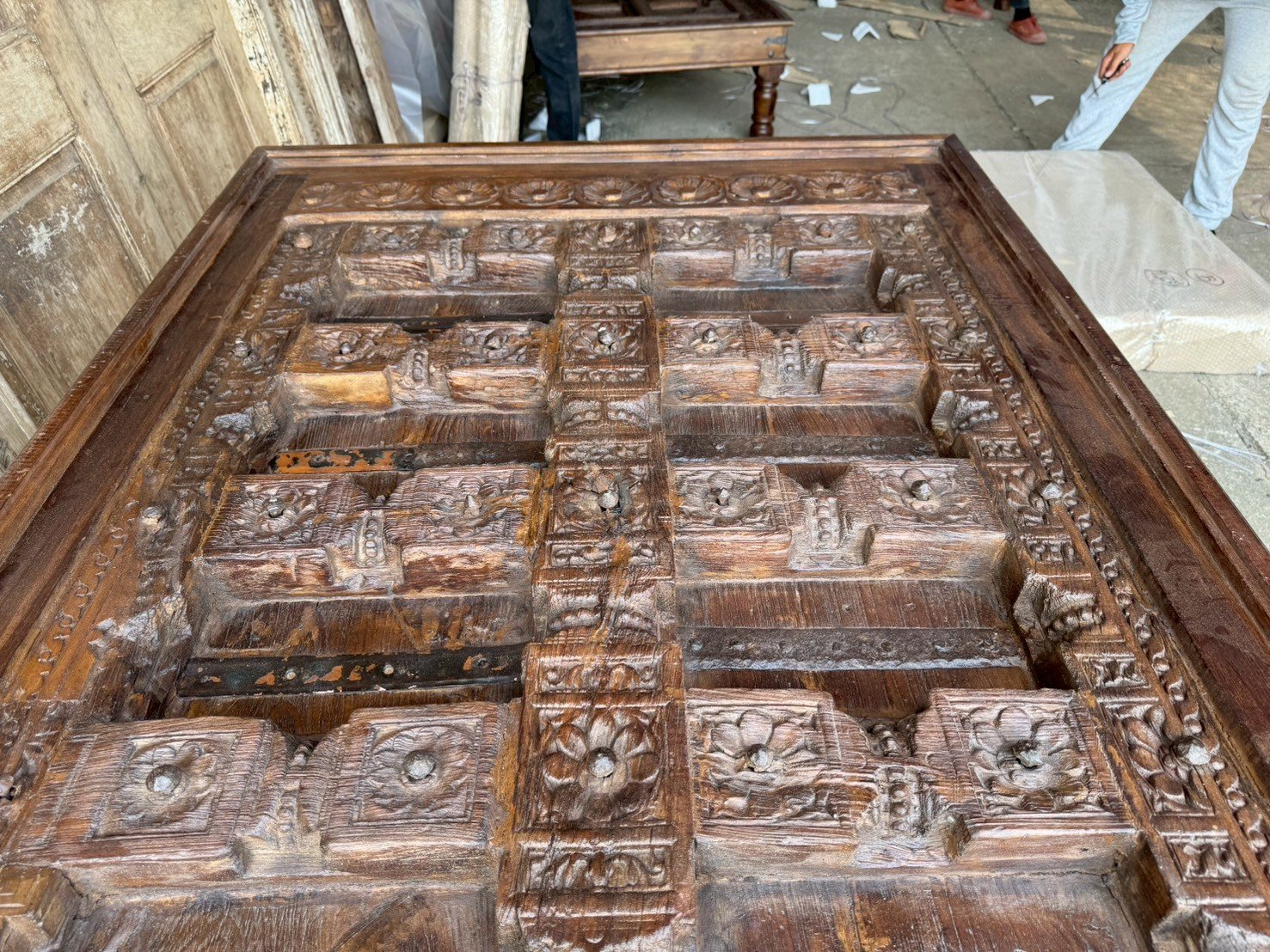 heritage dining table