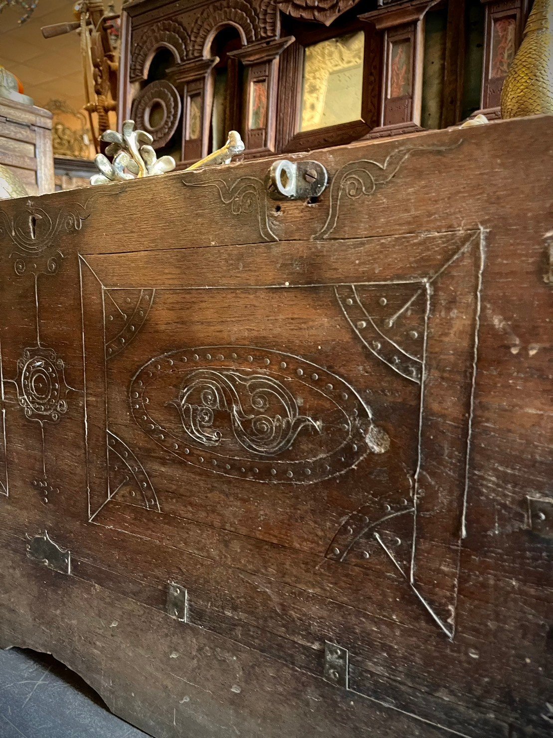jewellery organizer trunk