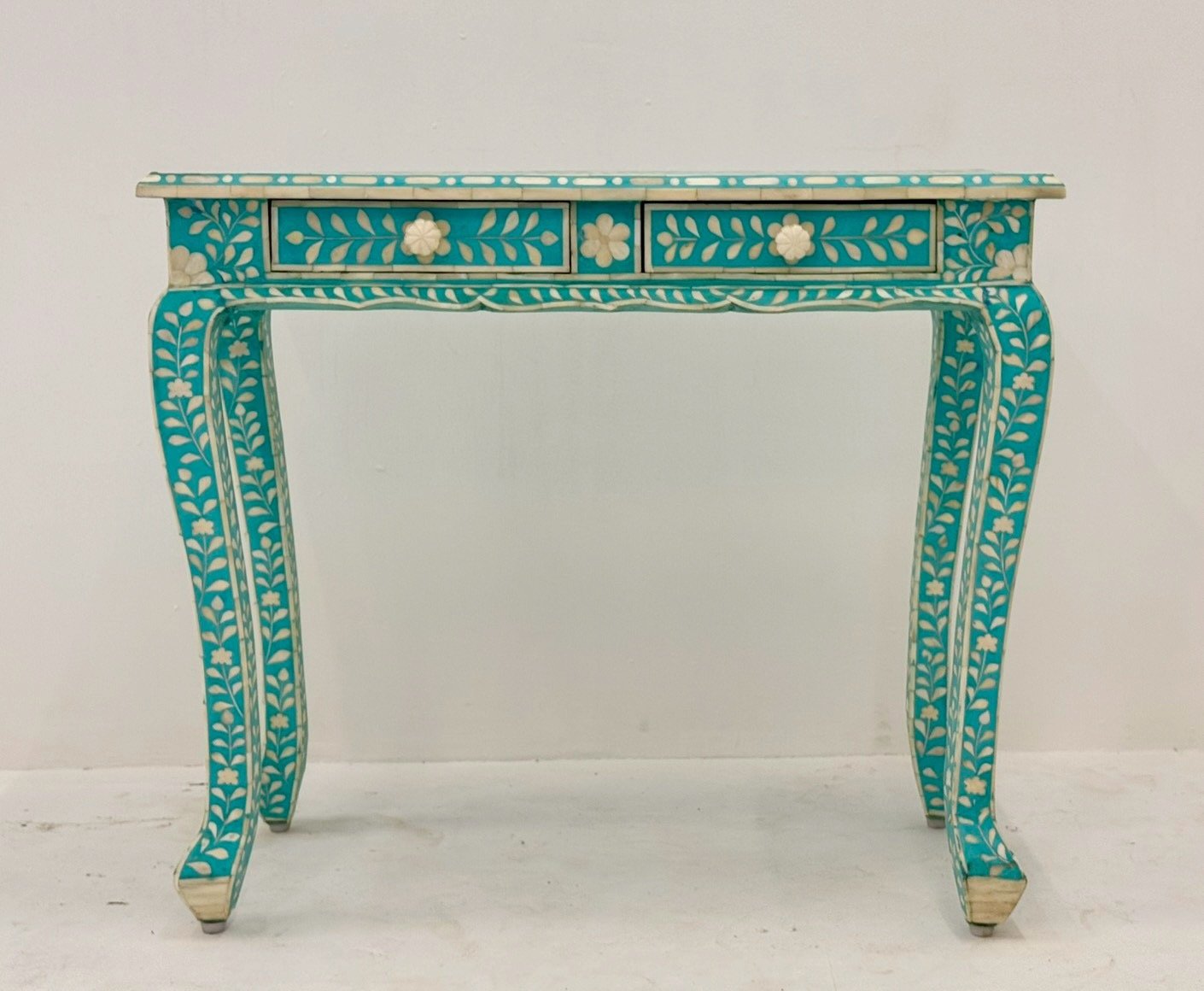 latest stylish tables