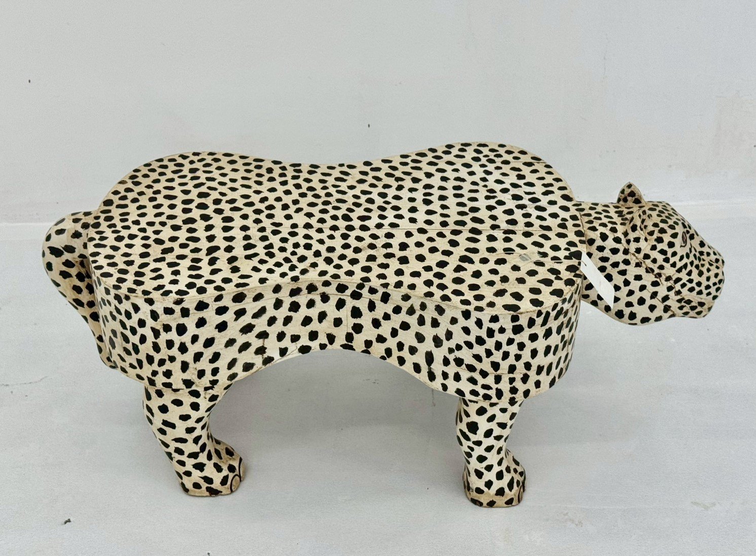 Leopard Carved Table – Leopard Shape Table with Hand-Carved Snow Leopard Design W120 x D60 x H45 cm - RIVO HOMES