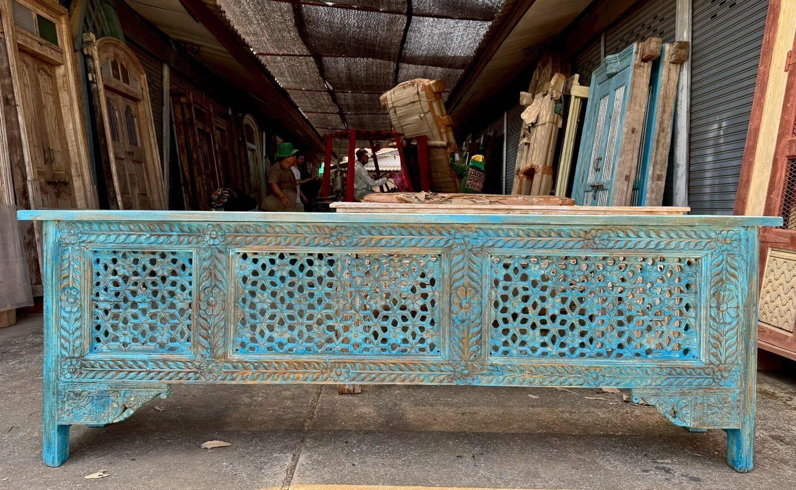 Long Jali Carved Console Table – Blue Jali Console Table with Distressed Fretwork W226 x D46 x H77 cm - RIVO HOMES