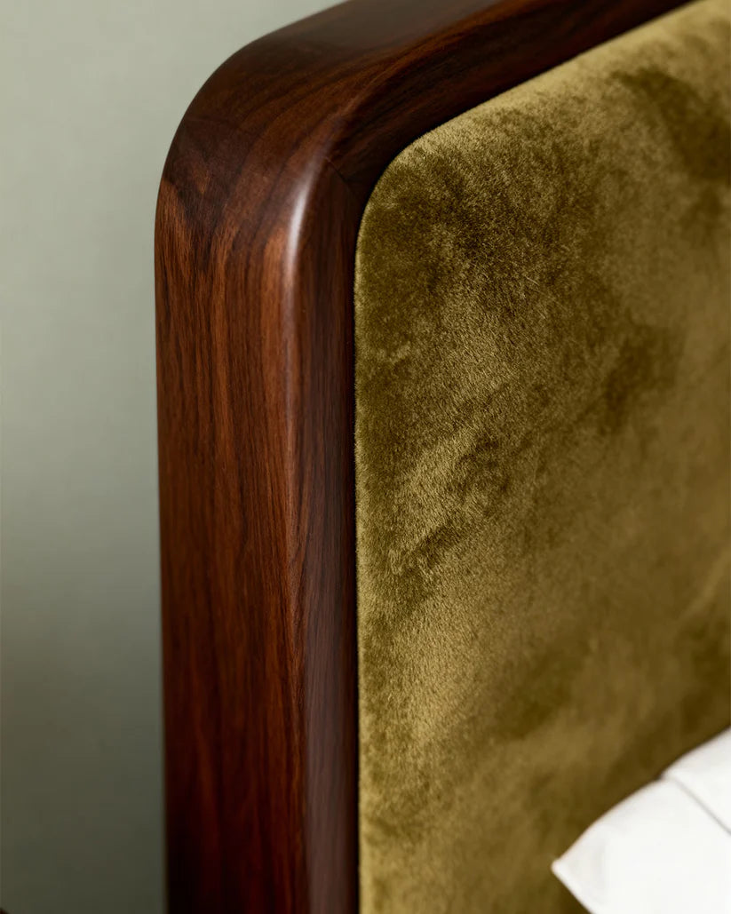 luxury queen bed