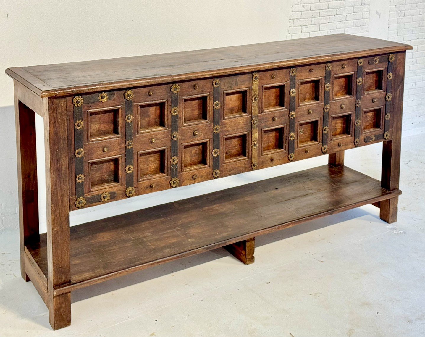 metal design console