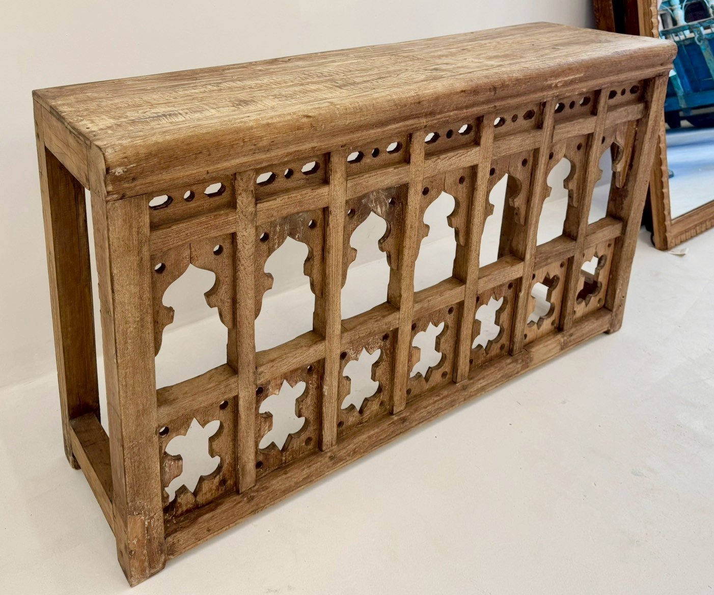 Multi Arch Panel Console Table – Antique Wood Console with Carved Arch Front W70 x D42 x H94 cm - RIVO HOMES