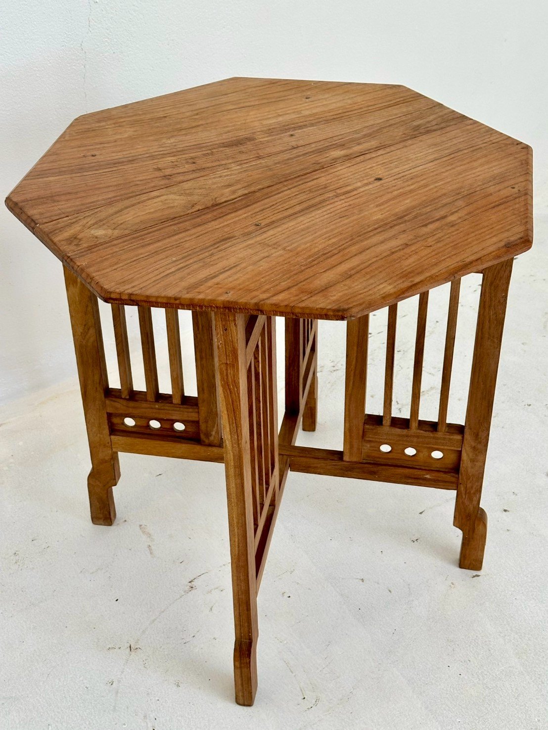 Octawood Side Table – Octagon Side Table with Slatted Wood Base W66 x D66 x H64 cm - RIVO HOMES
