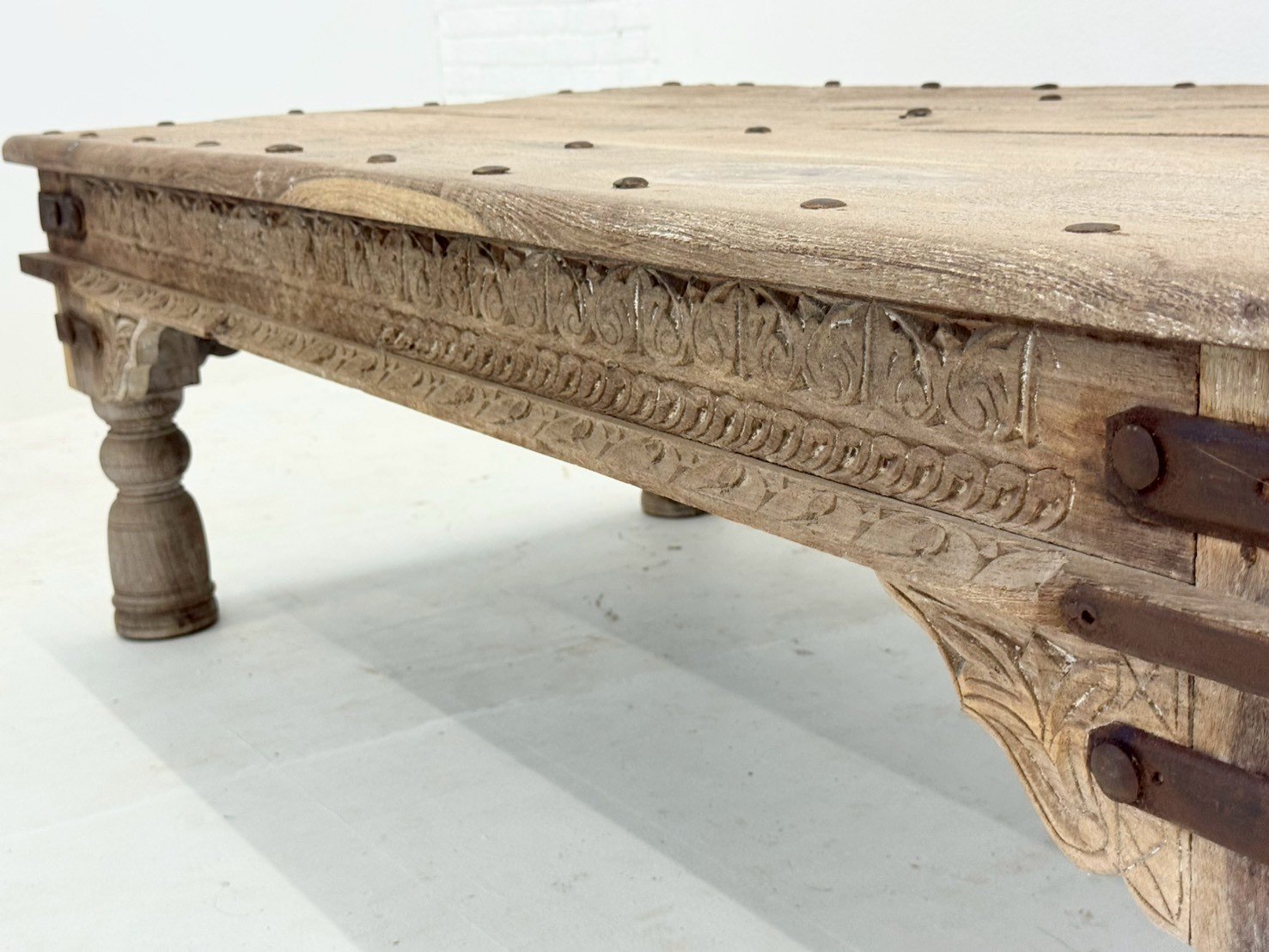  old style center table