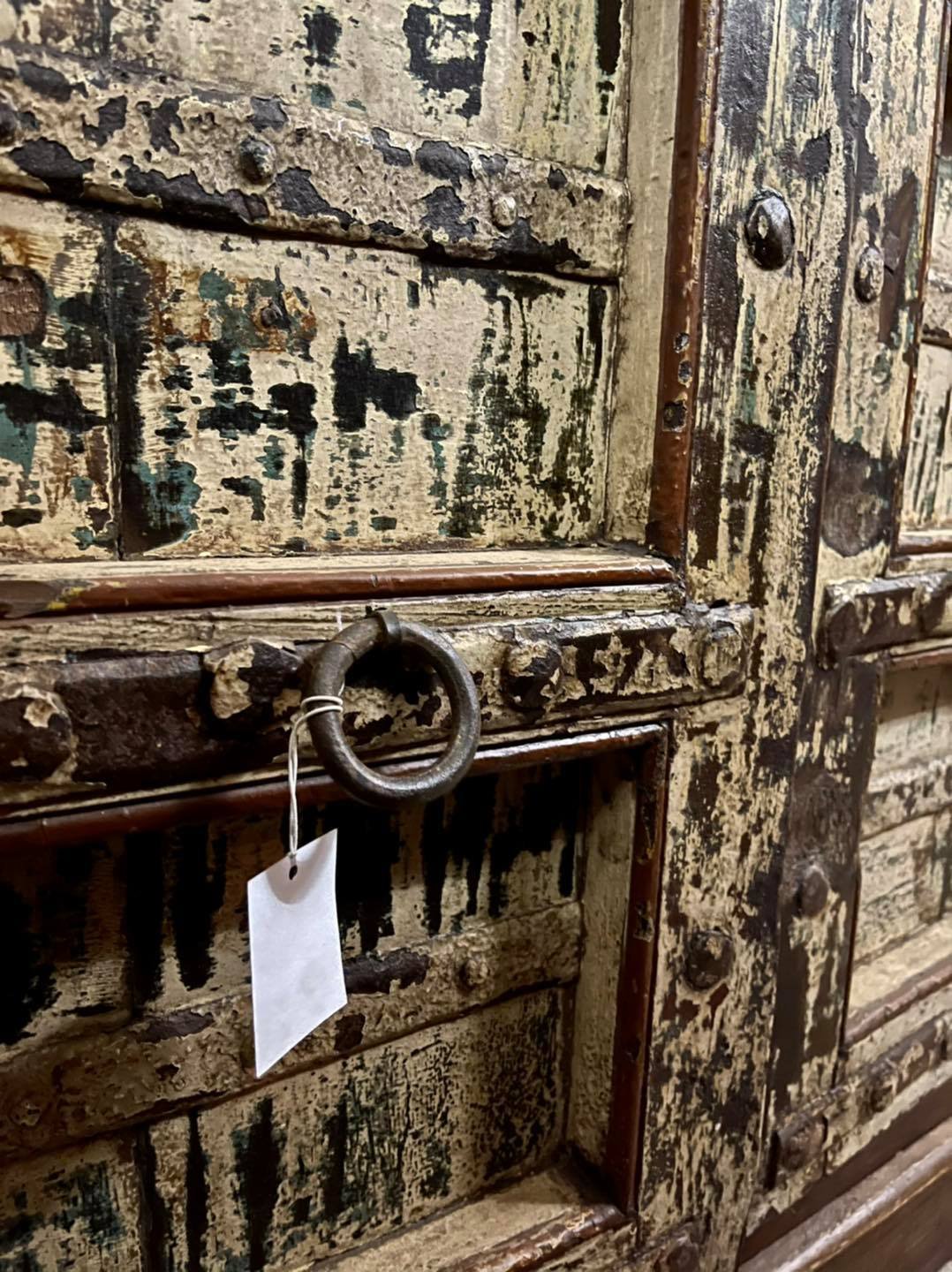 open and closed storage shelf