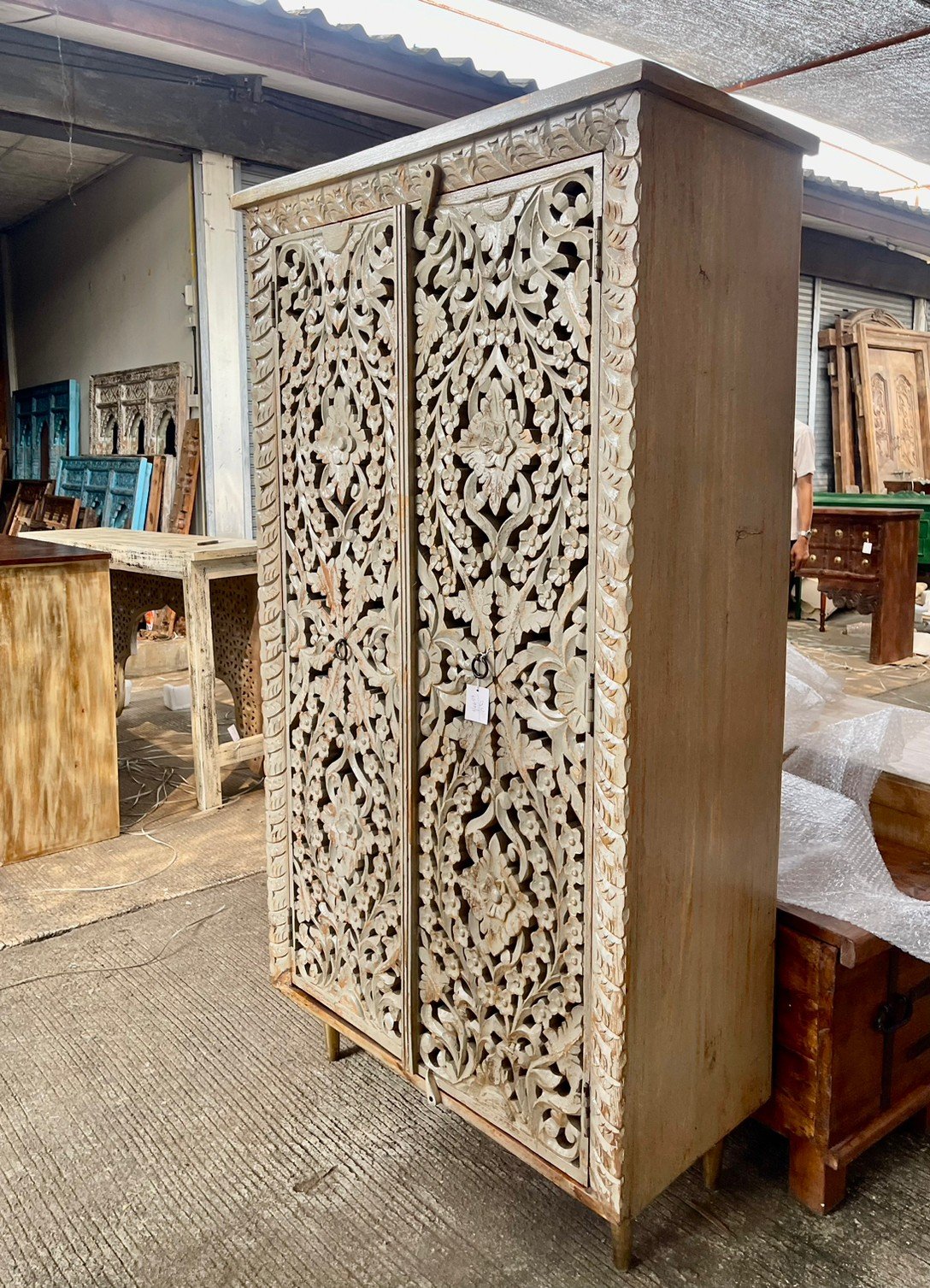 Perforated Carved Doors Cabinet – Floral Carved Door Cabinet with Distressed White Patina W89 x D43 x H166 cm - RIVO HOMES