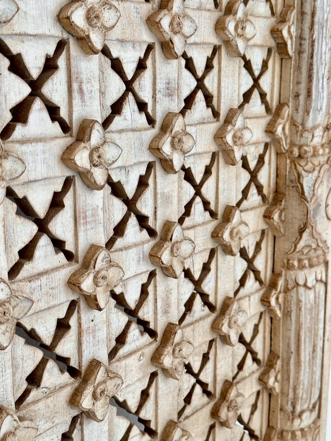 Pillared Openwork Wooden Panel – Big Wooden Panel with Hand Carving Jali Design W62 x D6 x H92 cm - RIVO HOMES