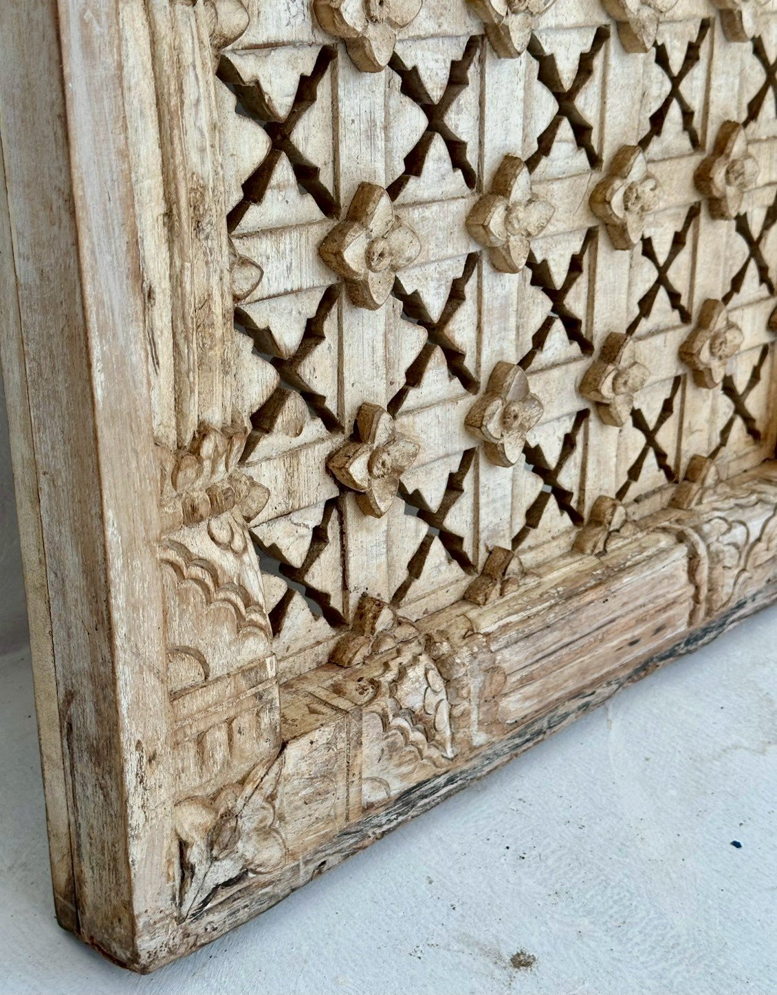 Pillared Openwork Wooden Panel – Big Wooden Panel with Hand Carving Jali Design W62 x D6 x H92 cm - RIVO HOMES