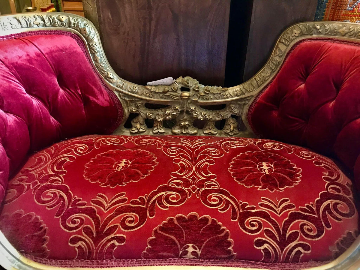  red velvet loveseat
