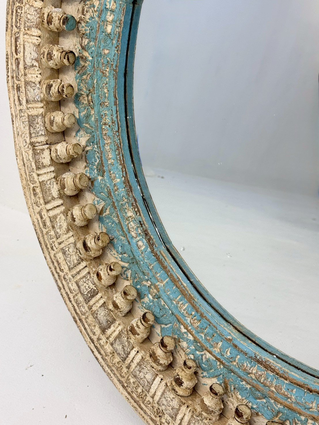 Round Frame Mirror – Rustic Circular Wall Mirror with Carved Border and Teal FinishW90 x D6 x H90 cm - RIVO HOMES