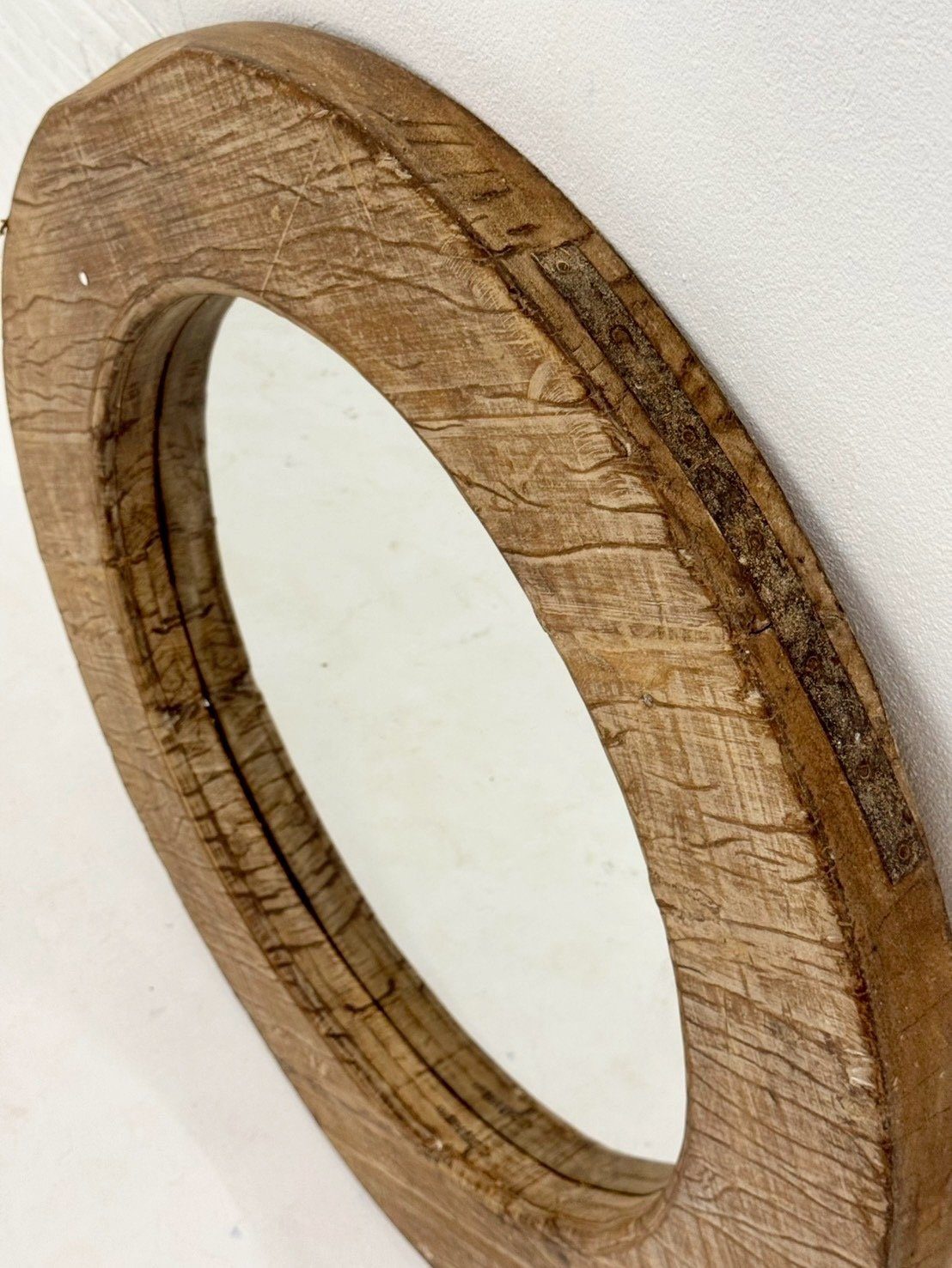 round frame mirrors
