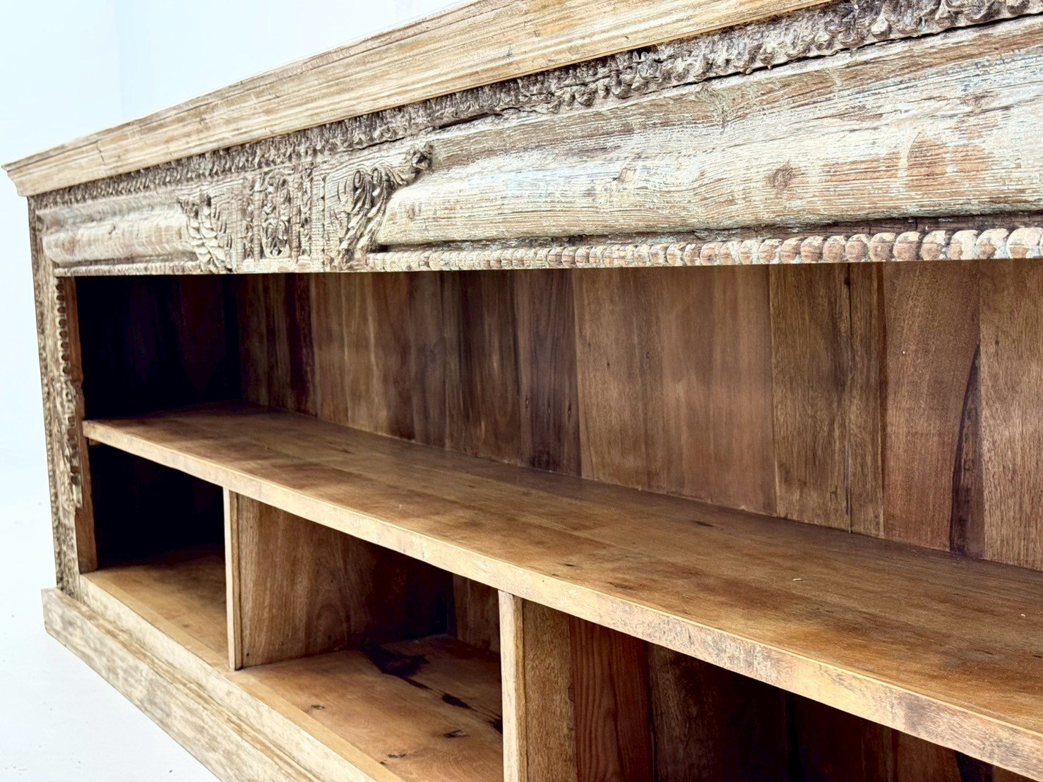 shelf cabinet
