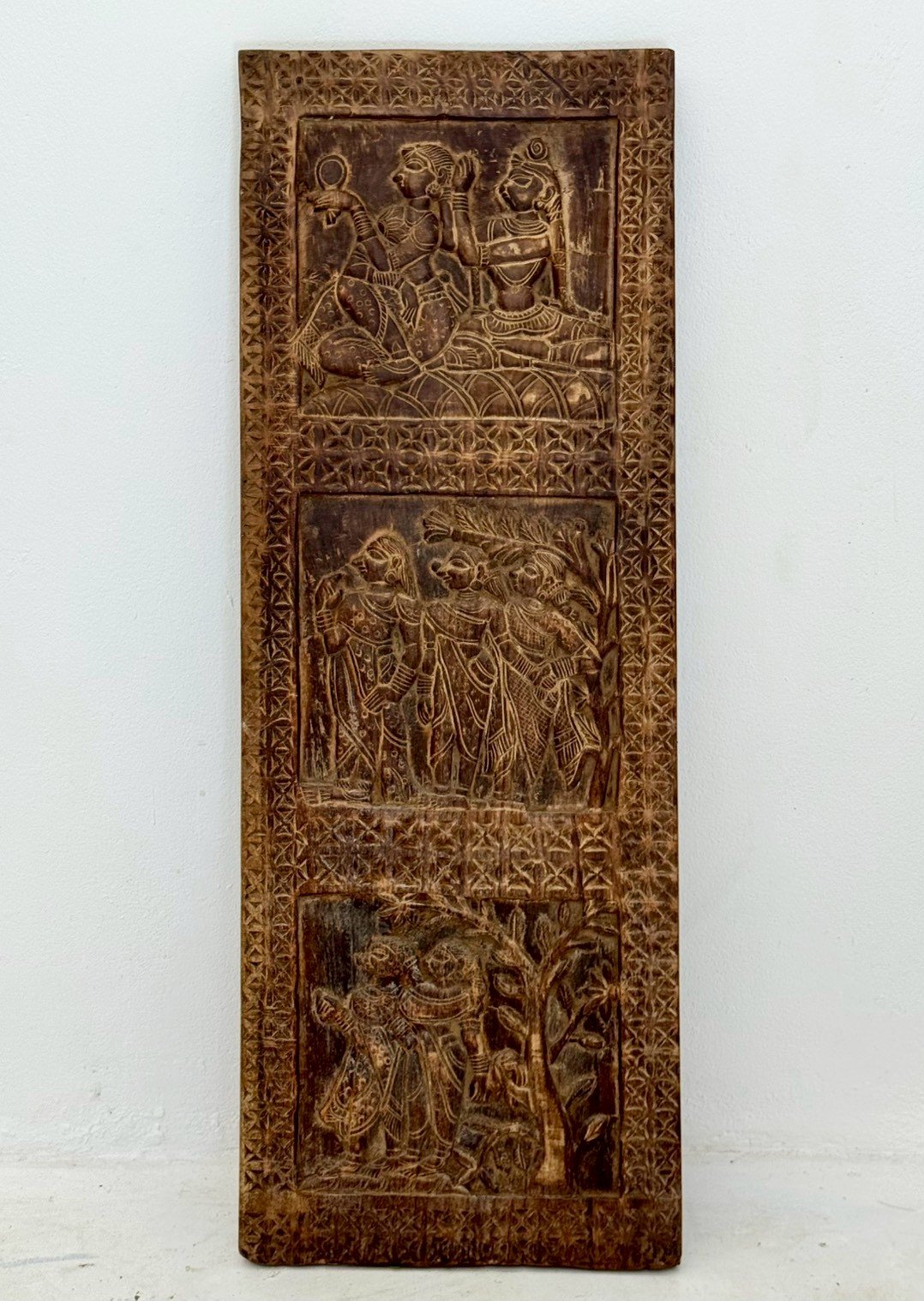 Shilp Carved Wood Panel – Tall Wooden Panel with Traditional Hand-Carved Detail W43 x D3 x H120 cm - RIVO HOMES